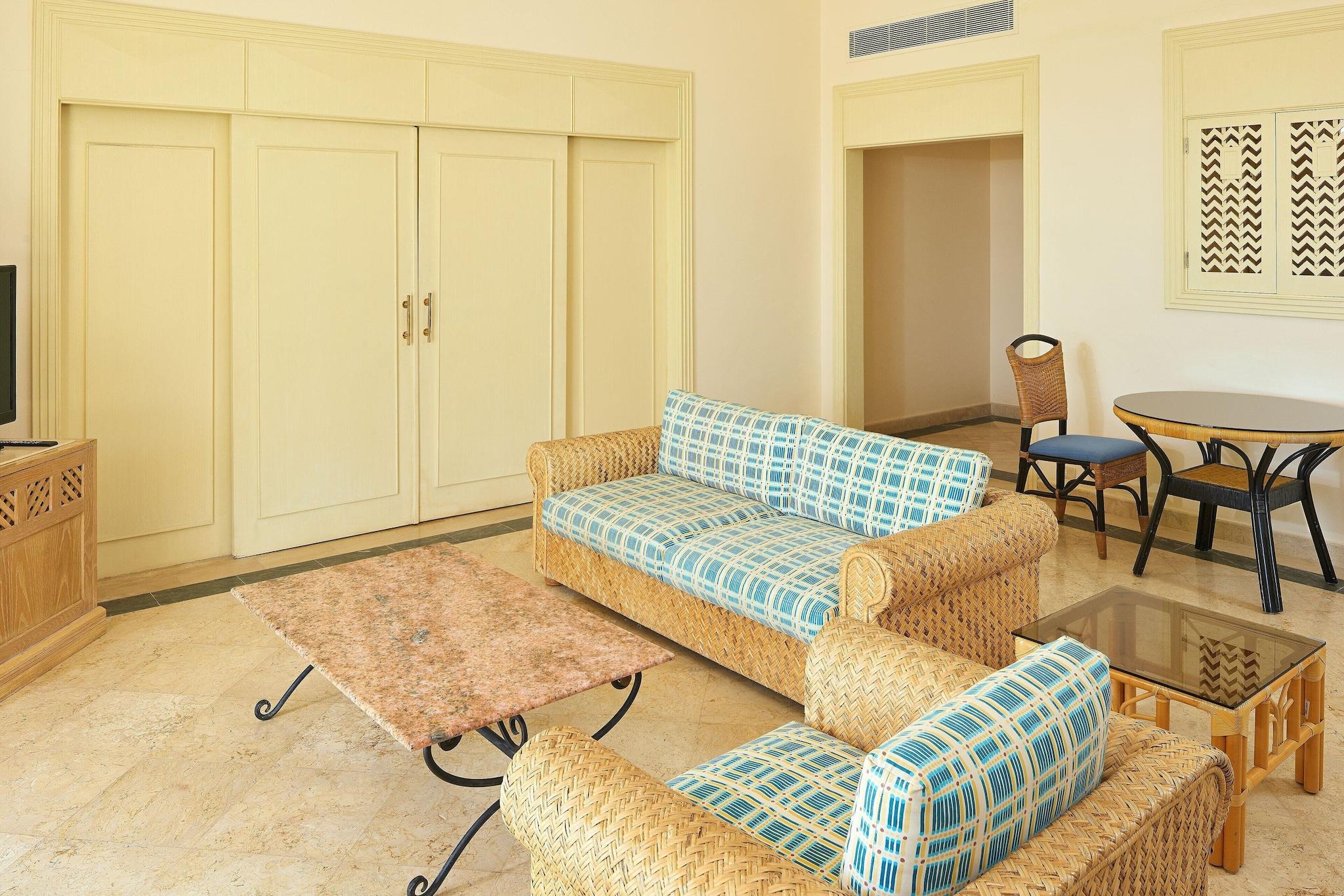 Junior Suite King Bed One Bedroom 