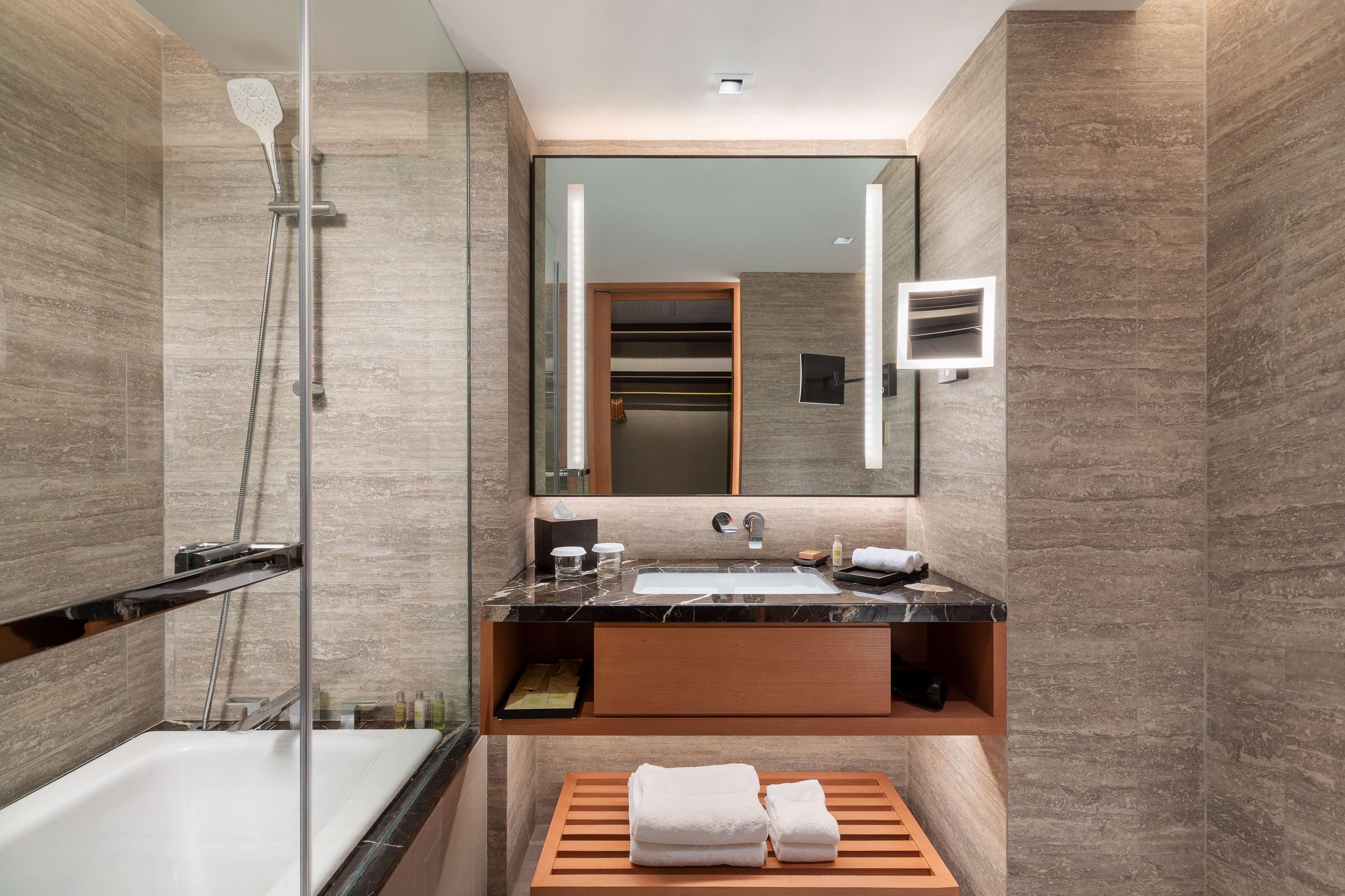 Apartment King Bed One Bedroom 