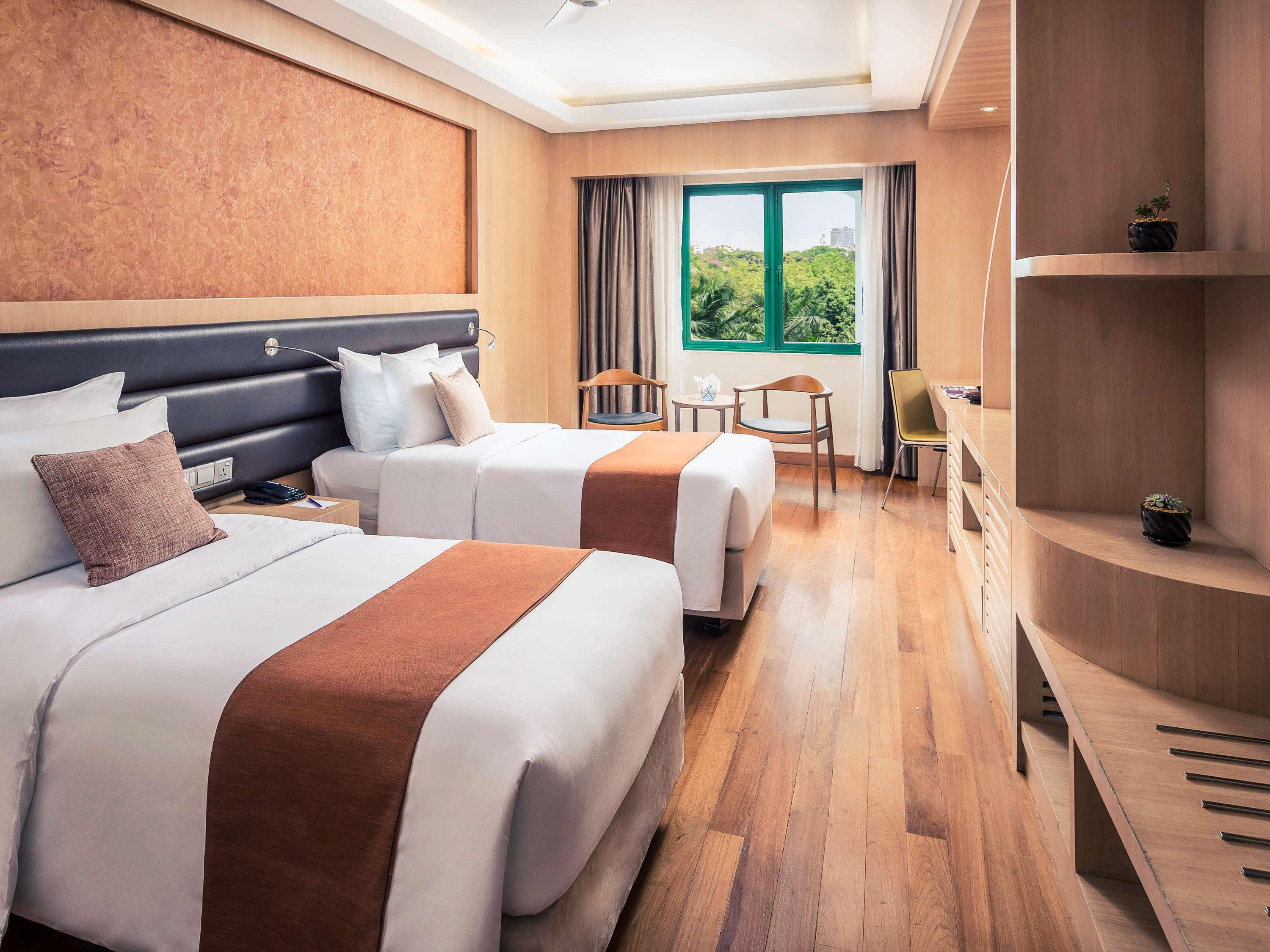 Double Deluxe King Bed