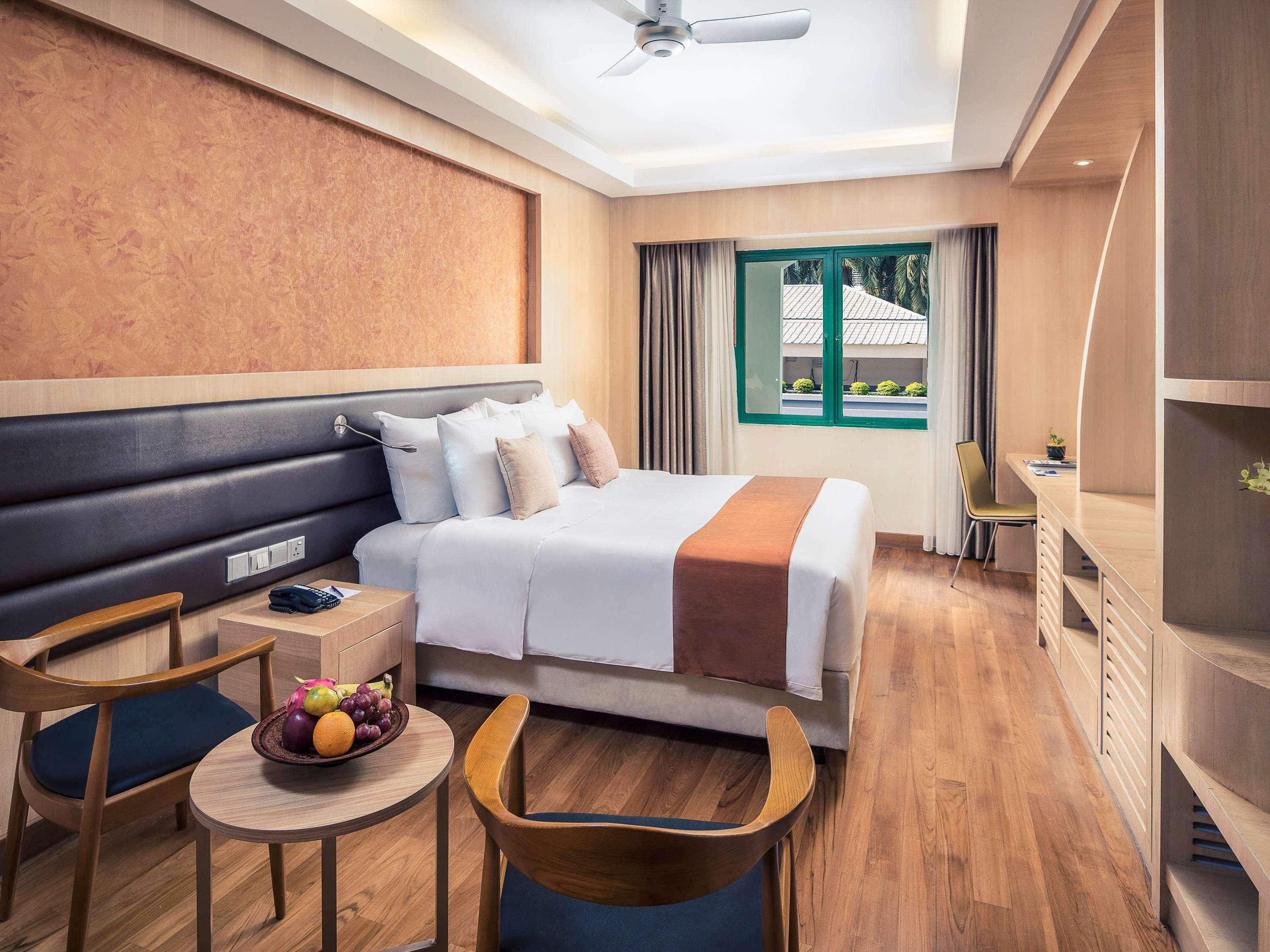 Double Deluxe King Bed