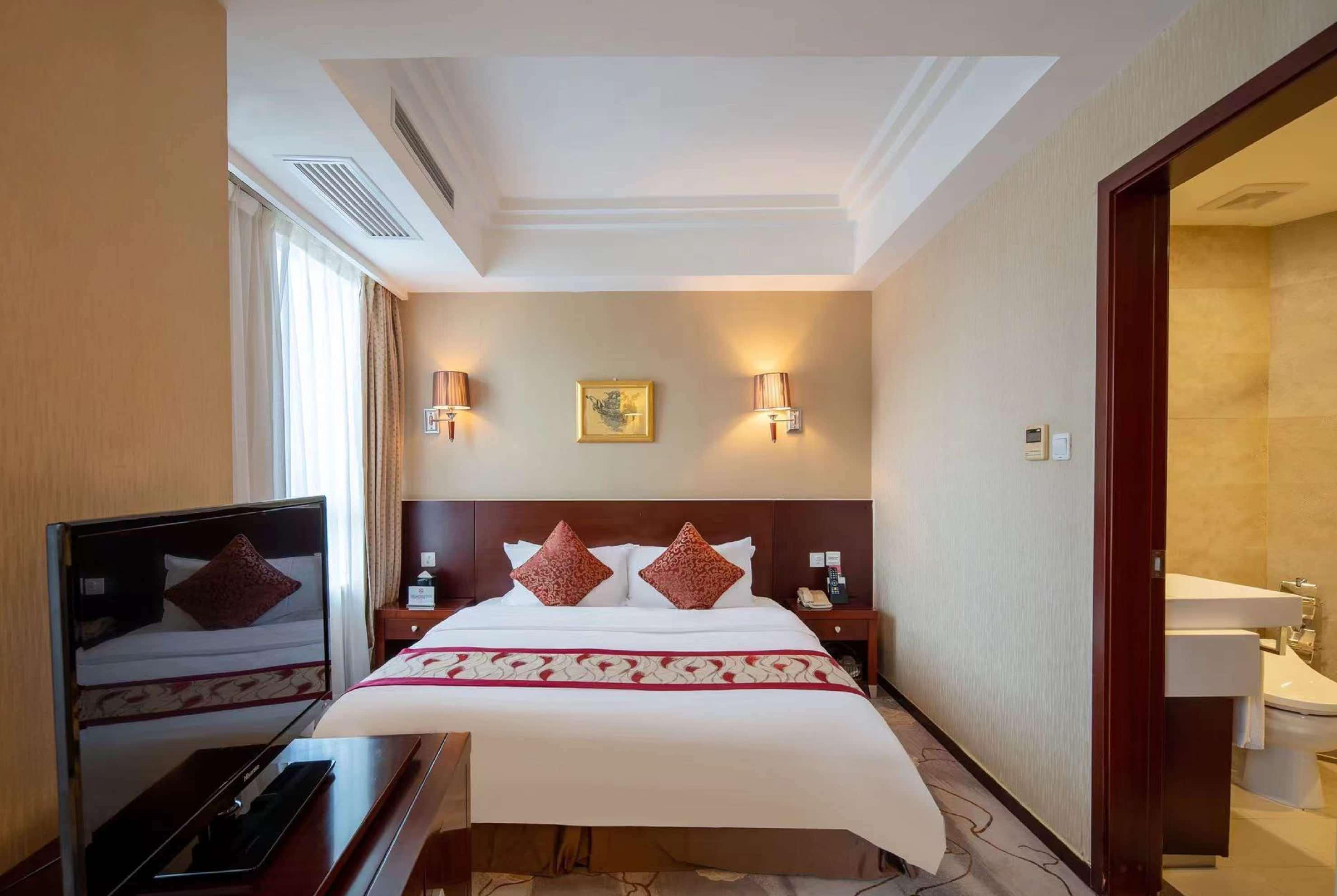 Suite Queen Size Bed