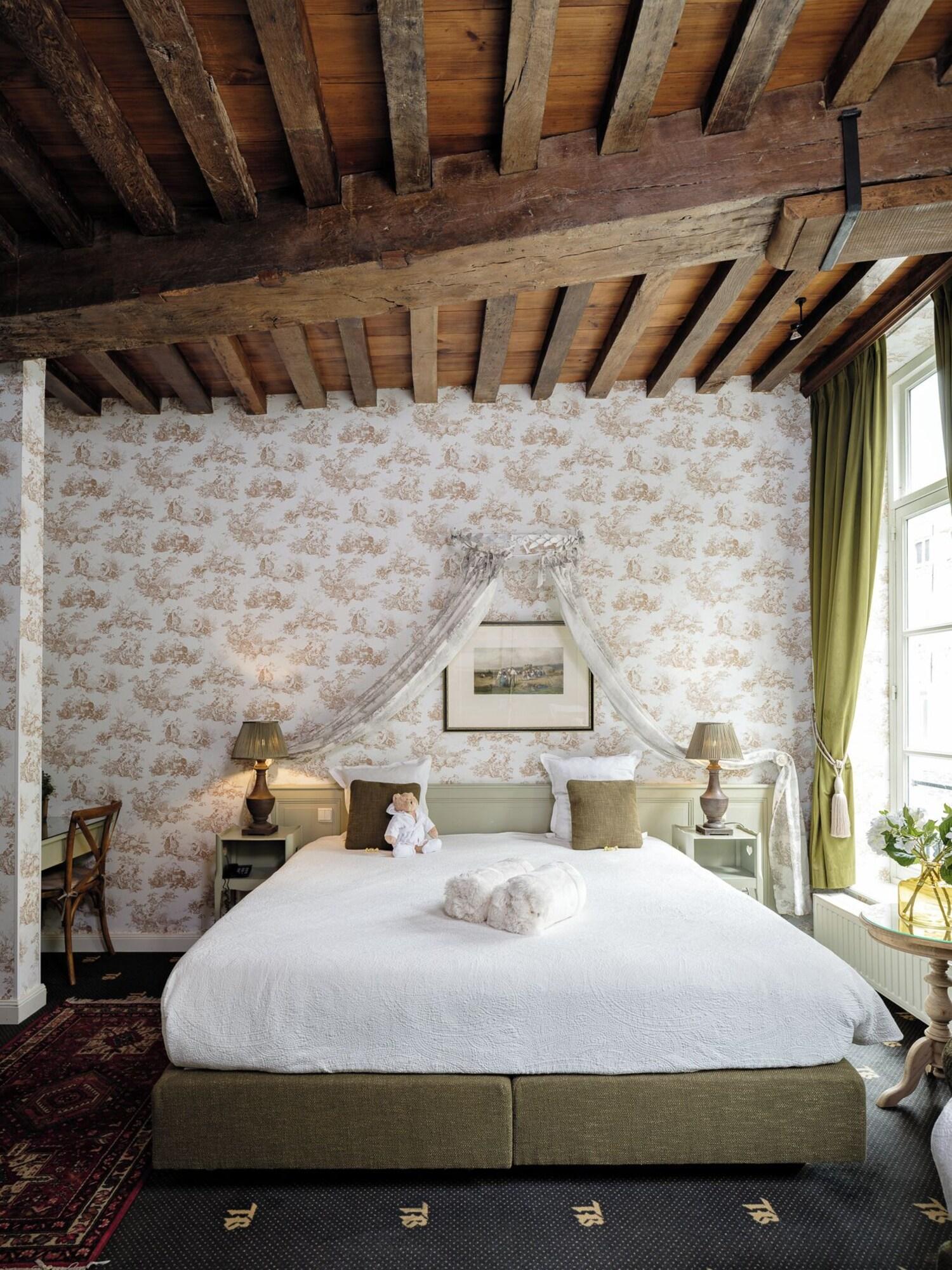 Triple Deluxe Canal View