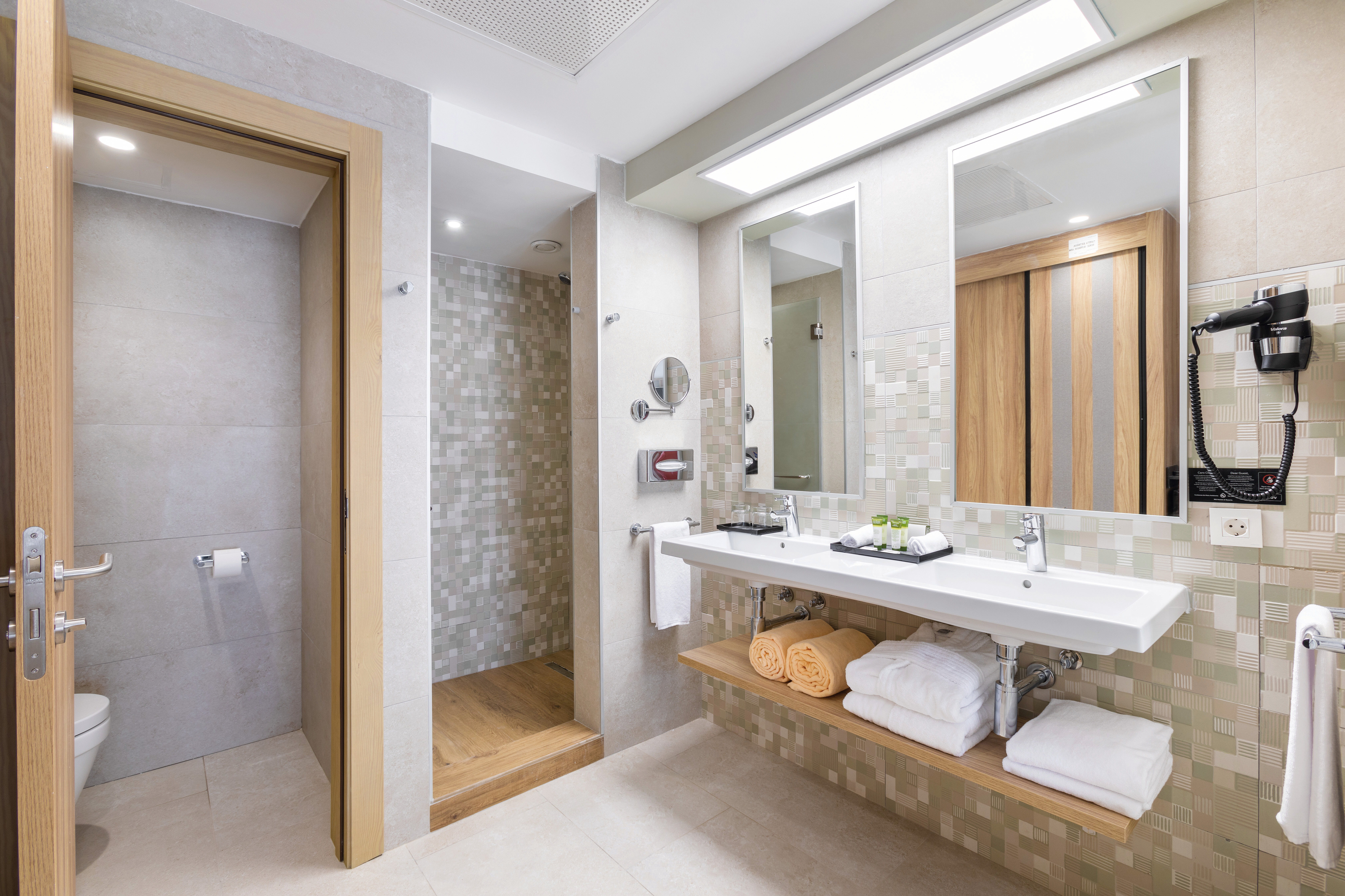 Double or Twin Standard