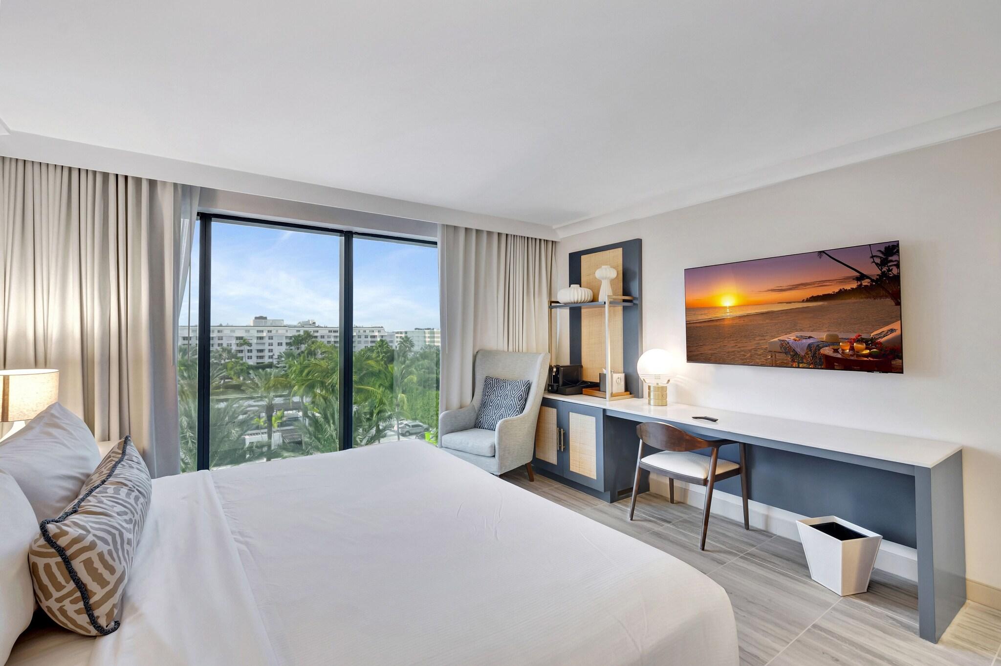 Double Partial Ocean View King Bed