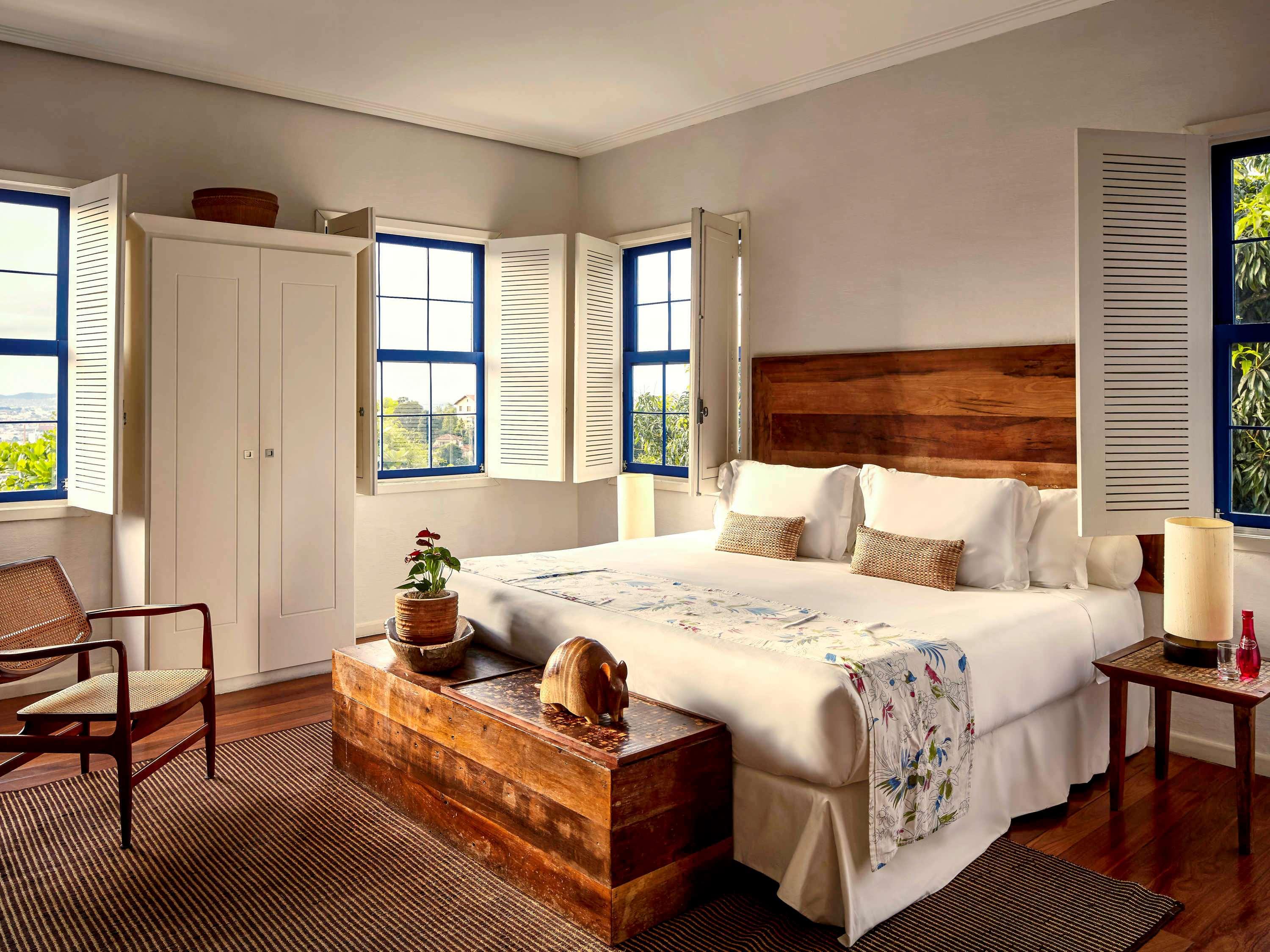 Double Superior King Bed