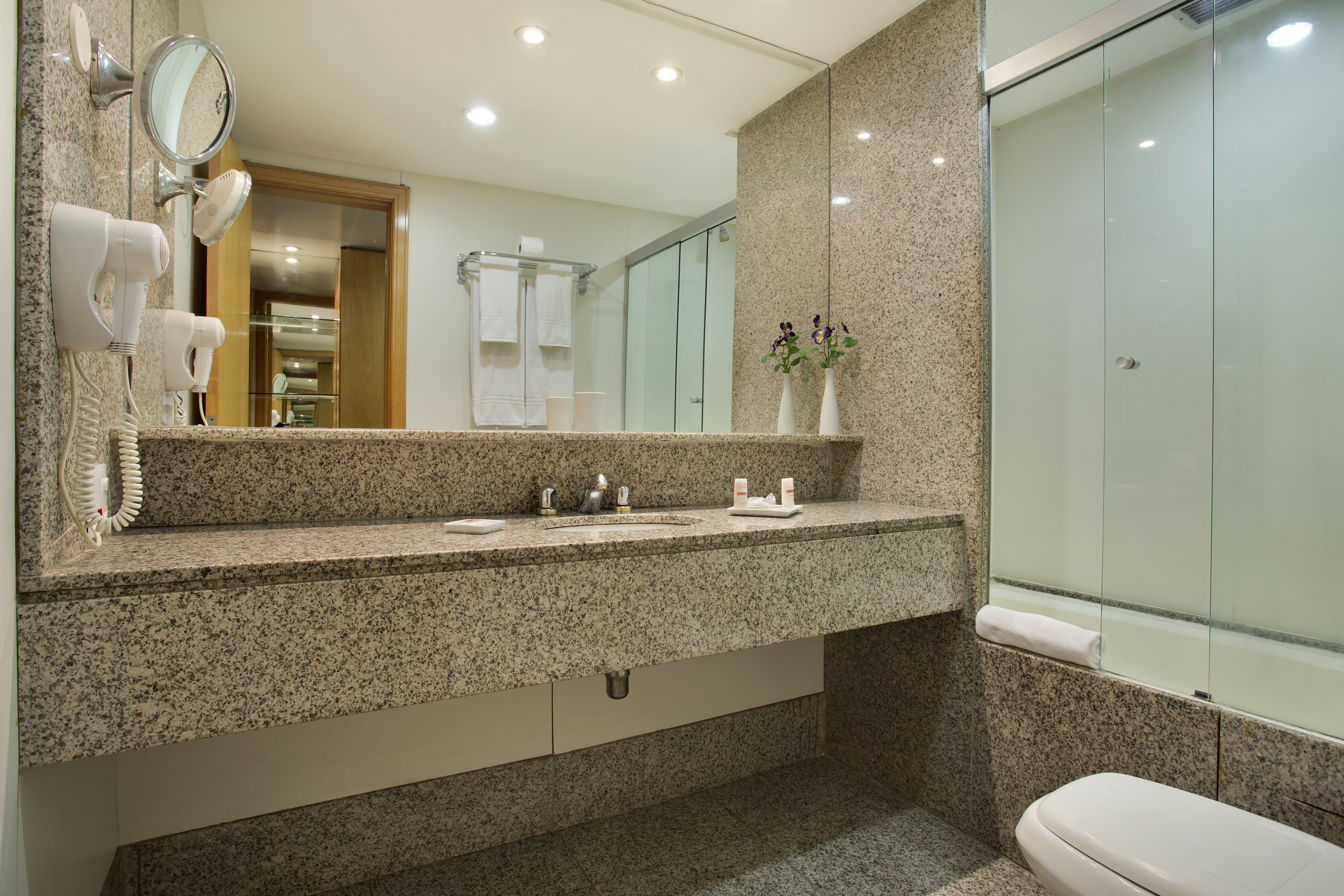 Triple Deluxe Superior