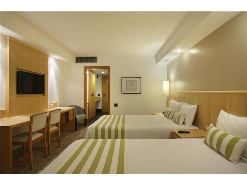 Triple Deluxe Superior