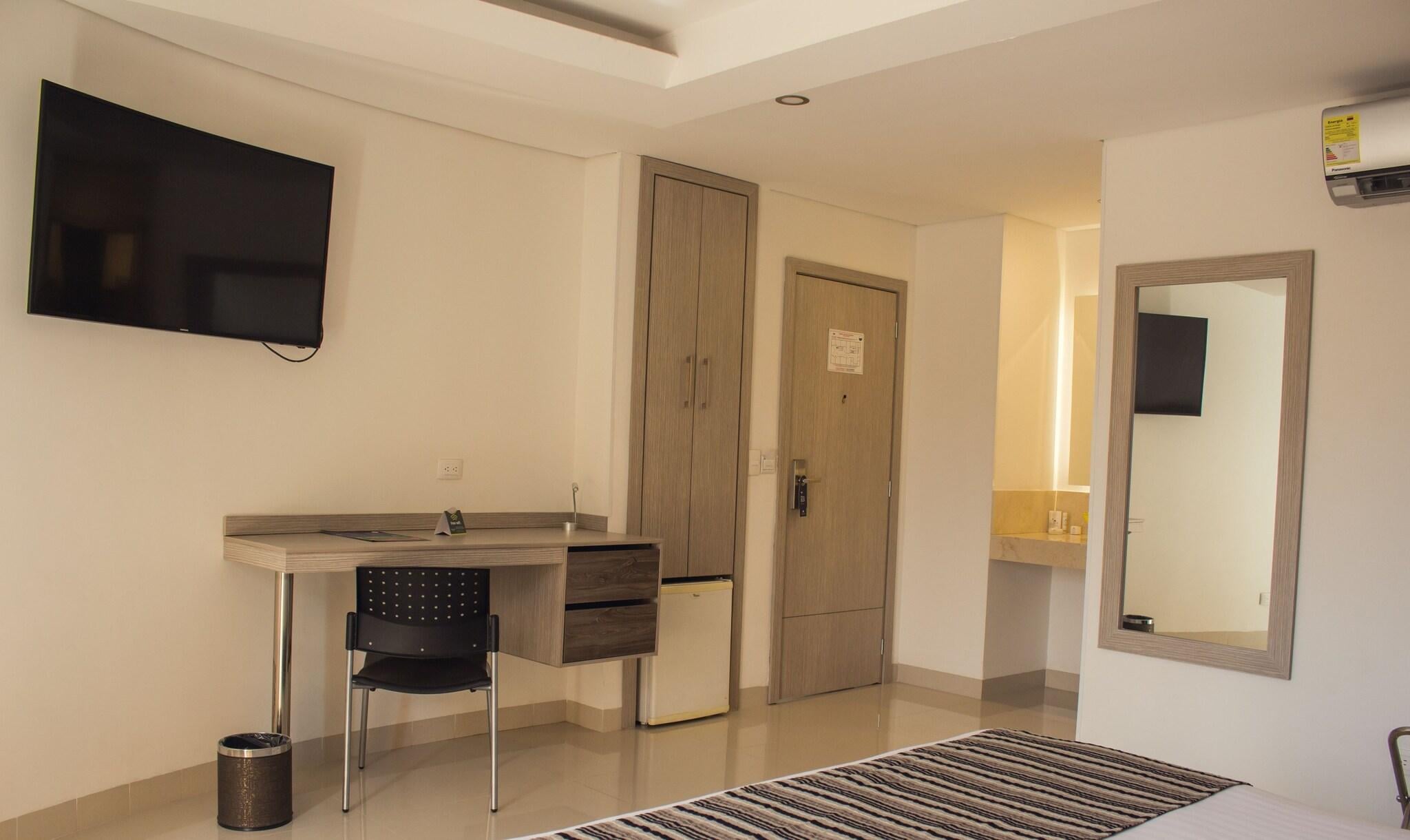 Junior Suite Queen Size Bed