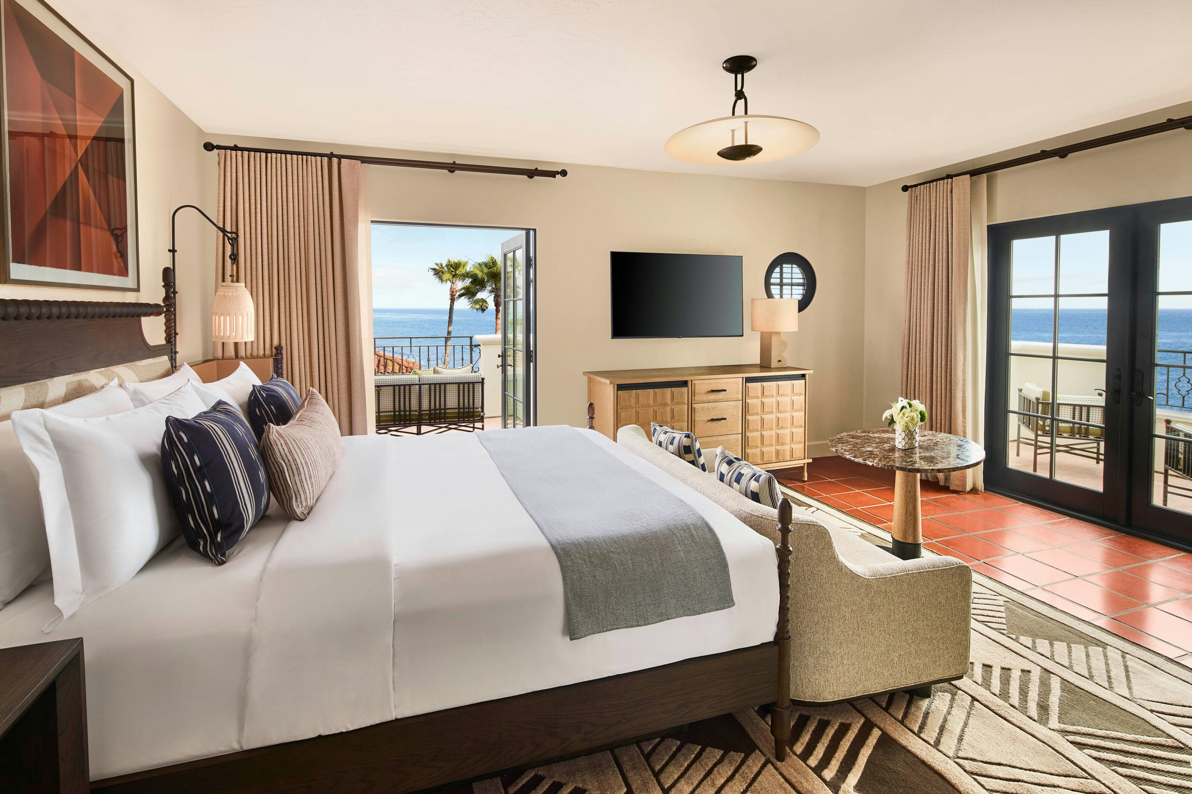 Double Ocean View King Bed