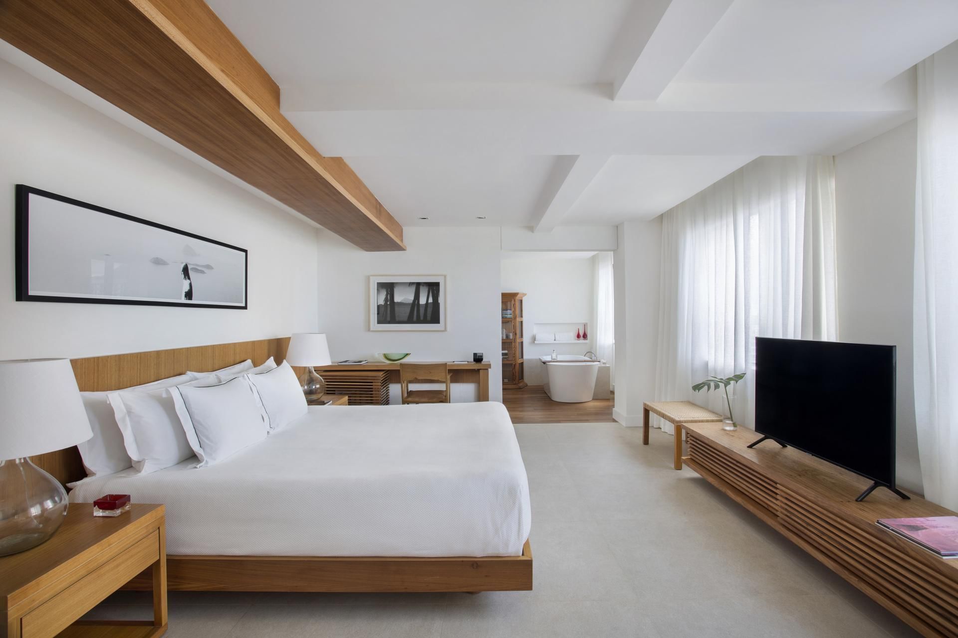 Suite Business City View