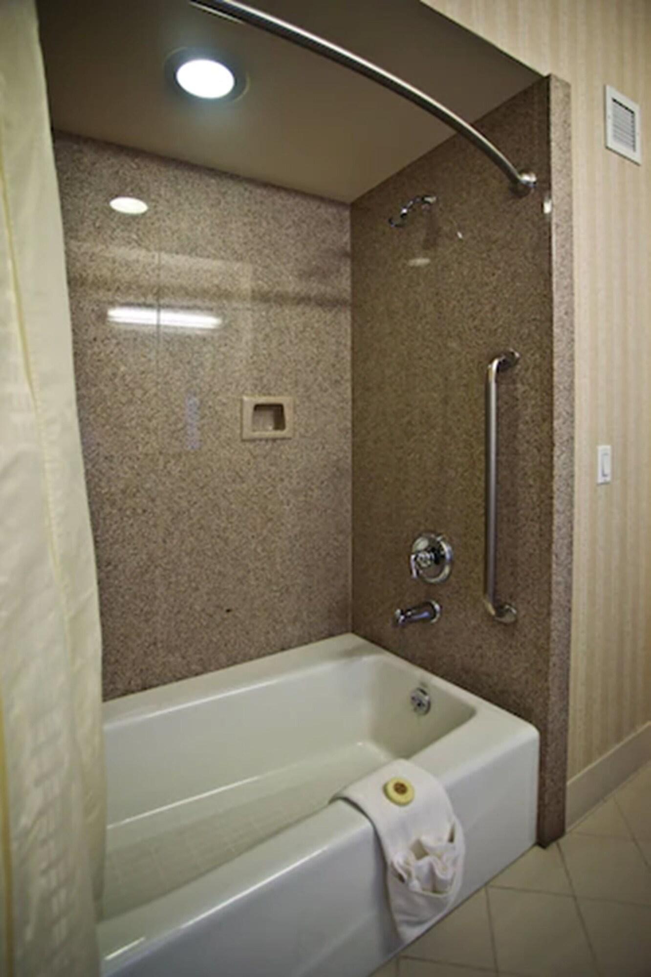 Quadruple Deluxe with Views