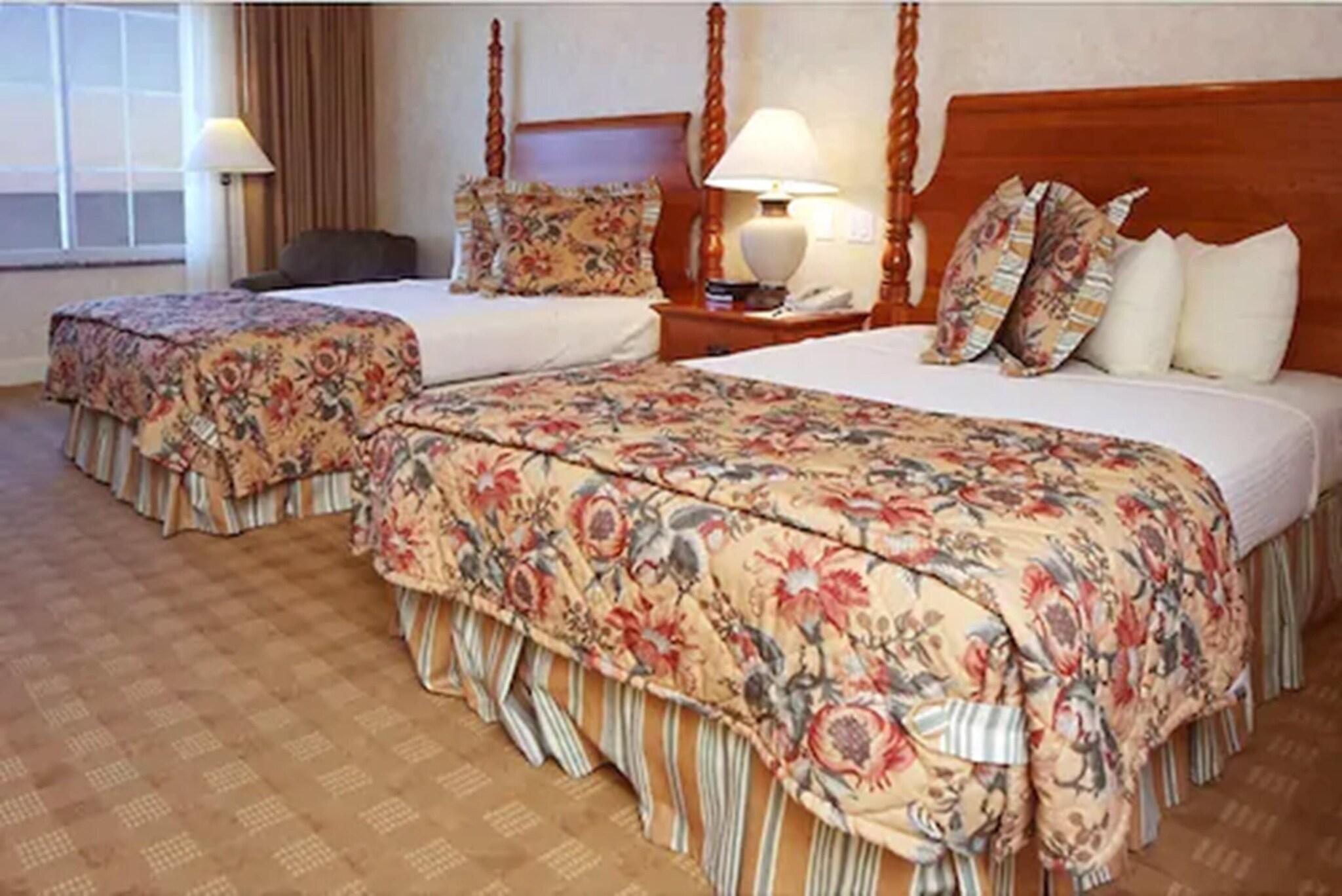 Quadruple Deluxe with Views