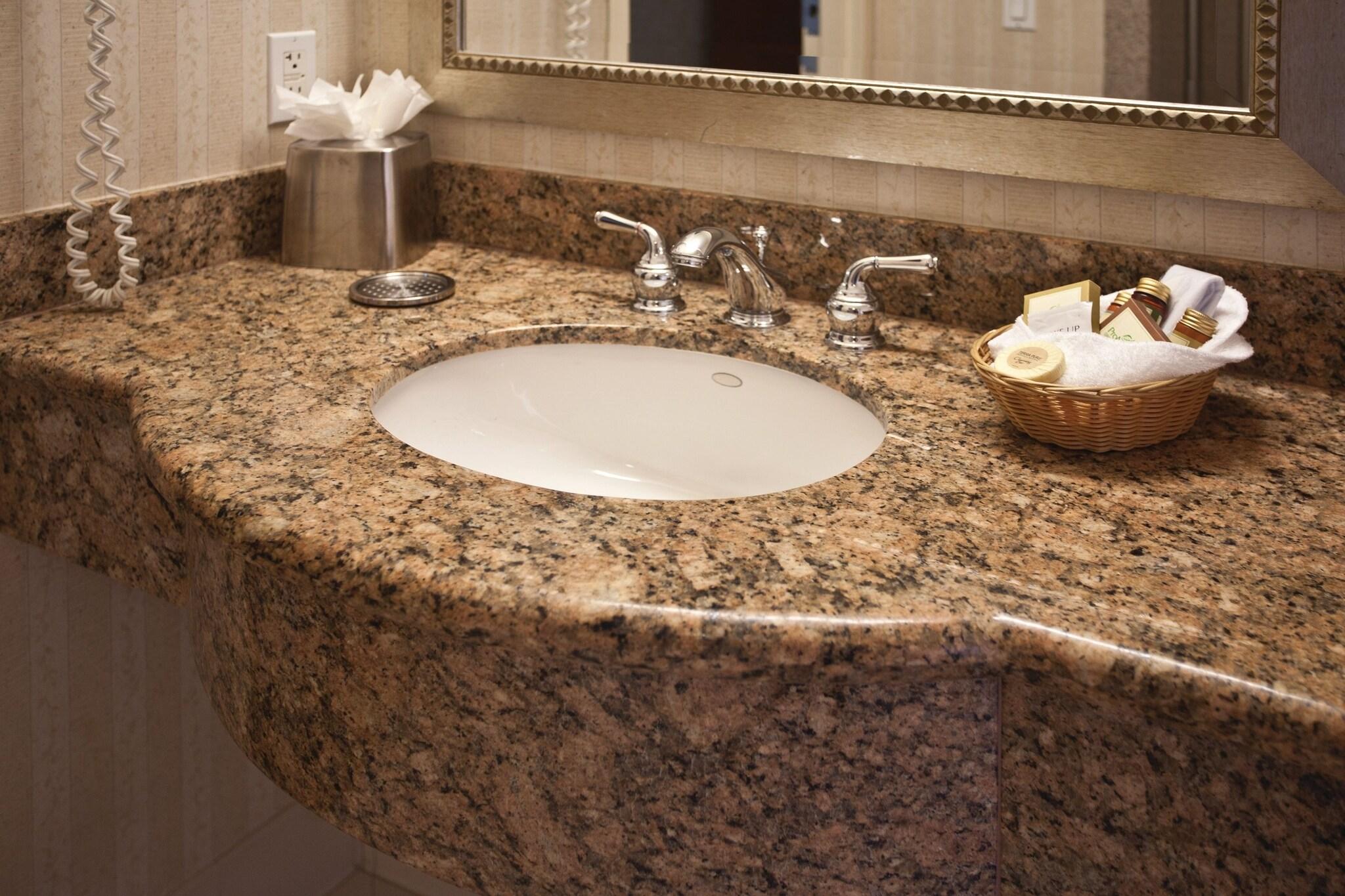 Quadruple Deluxe with Views