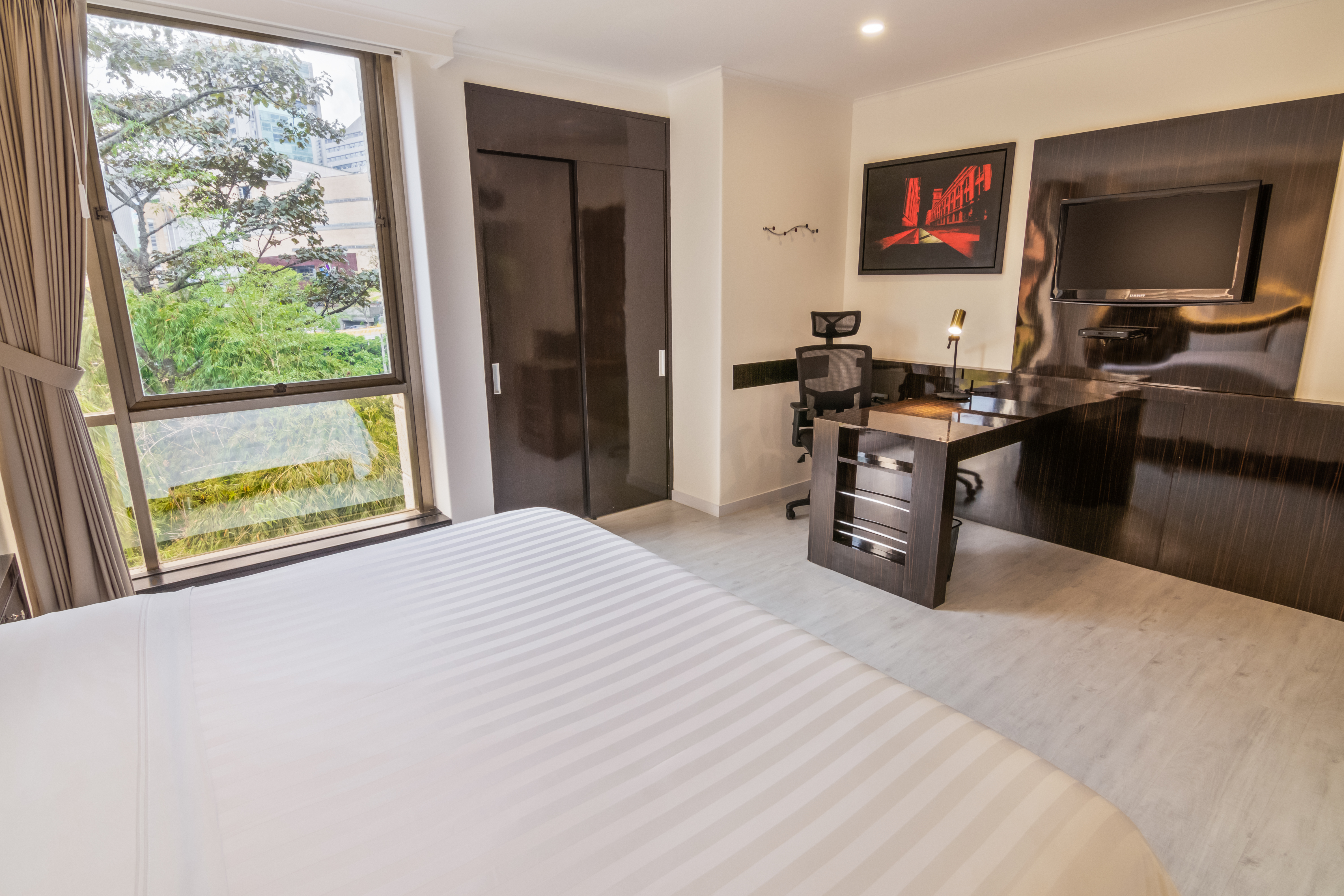 Double Classic King Bed