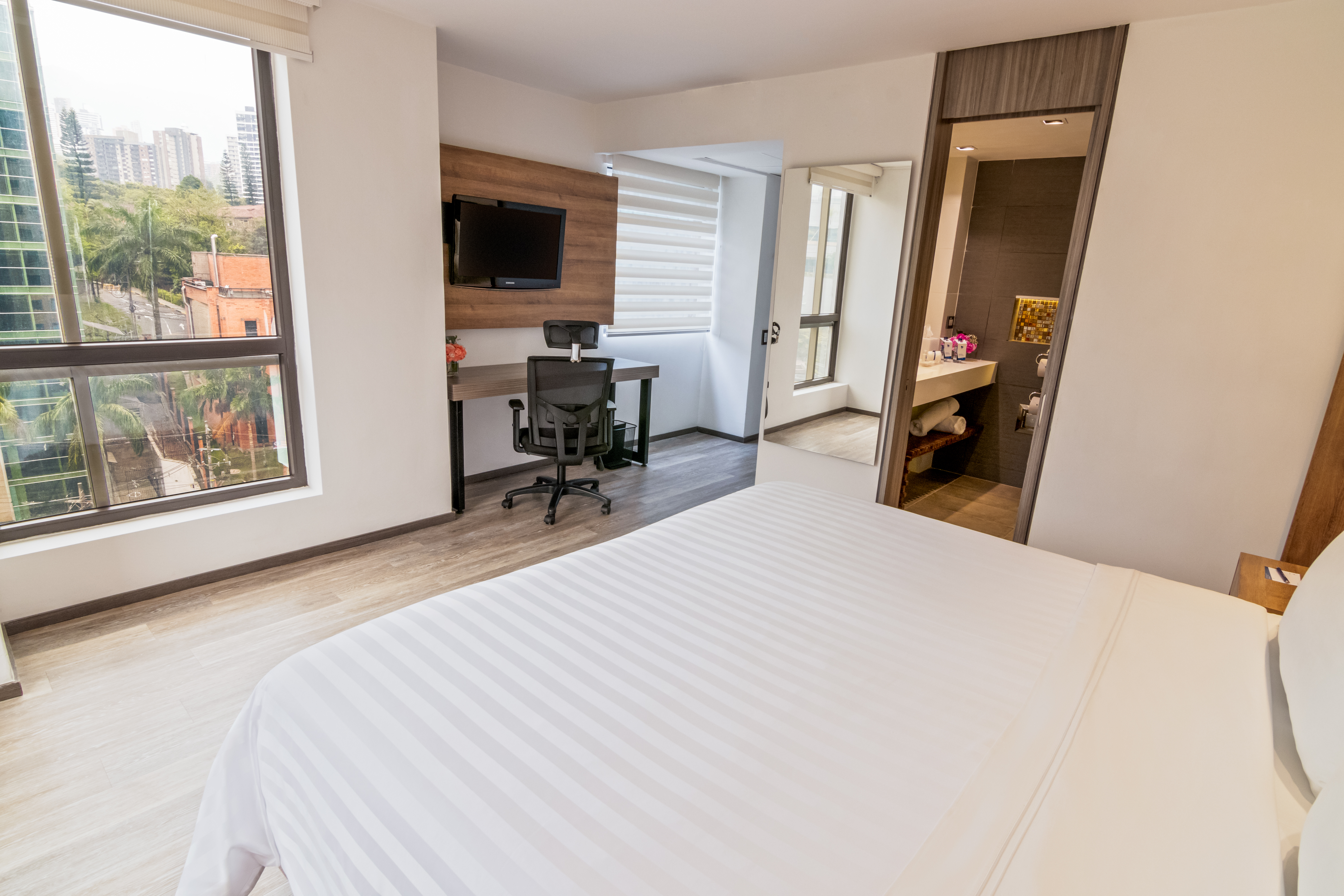 Double Superior King Bed