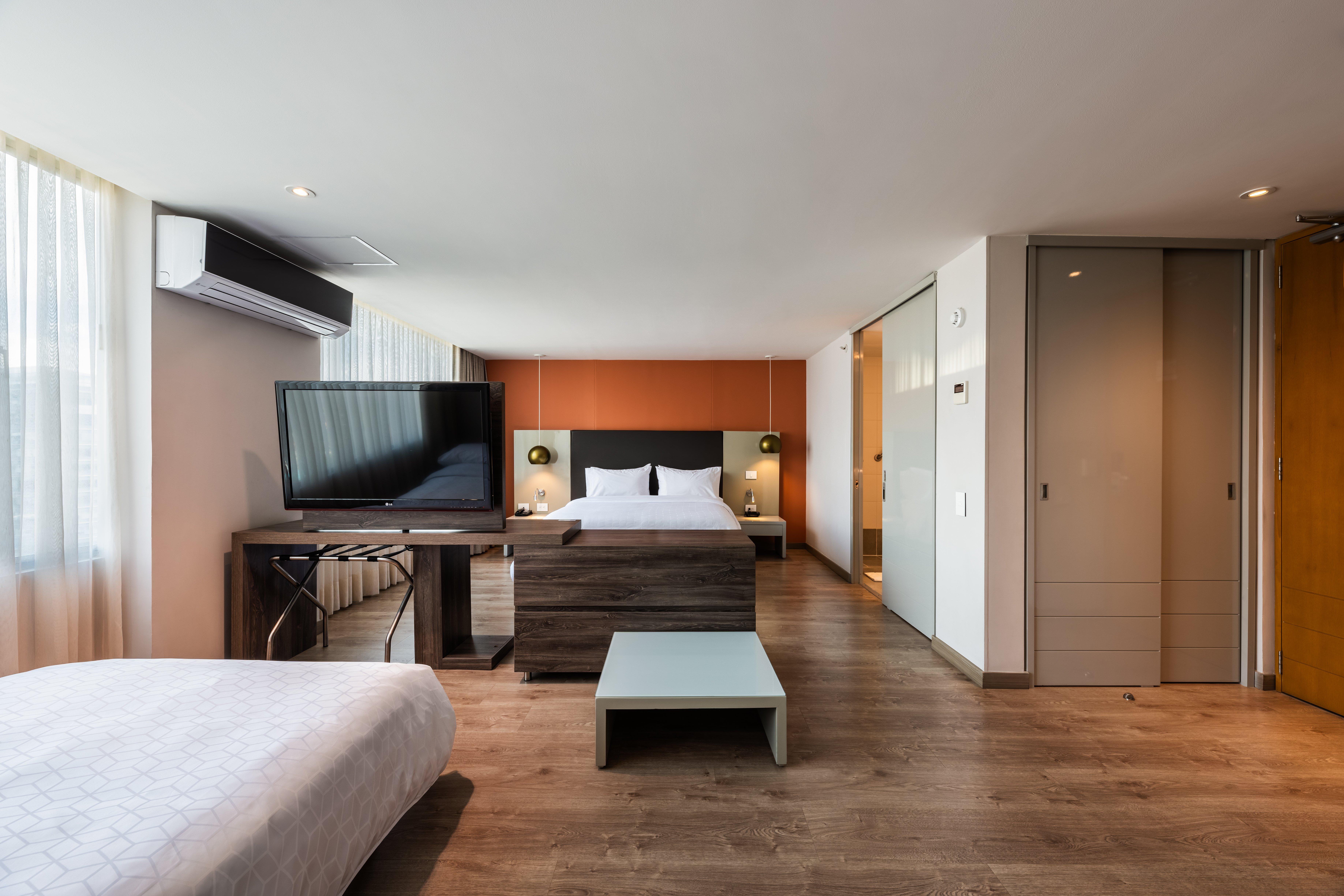 Double Queen Size Bed