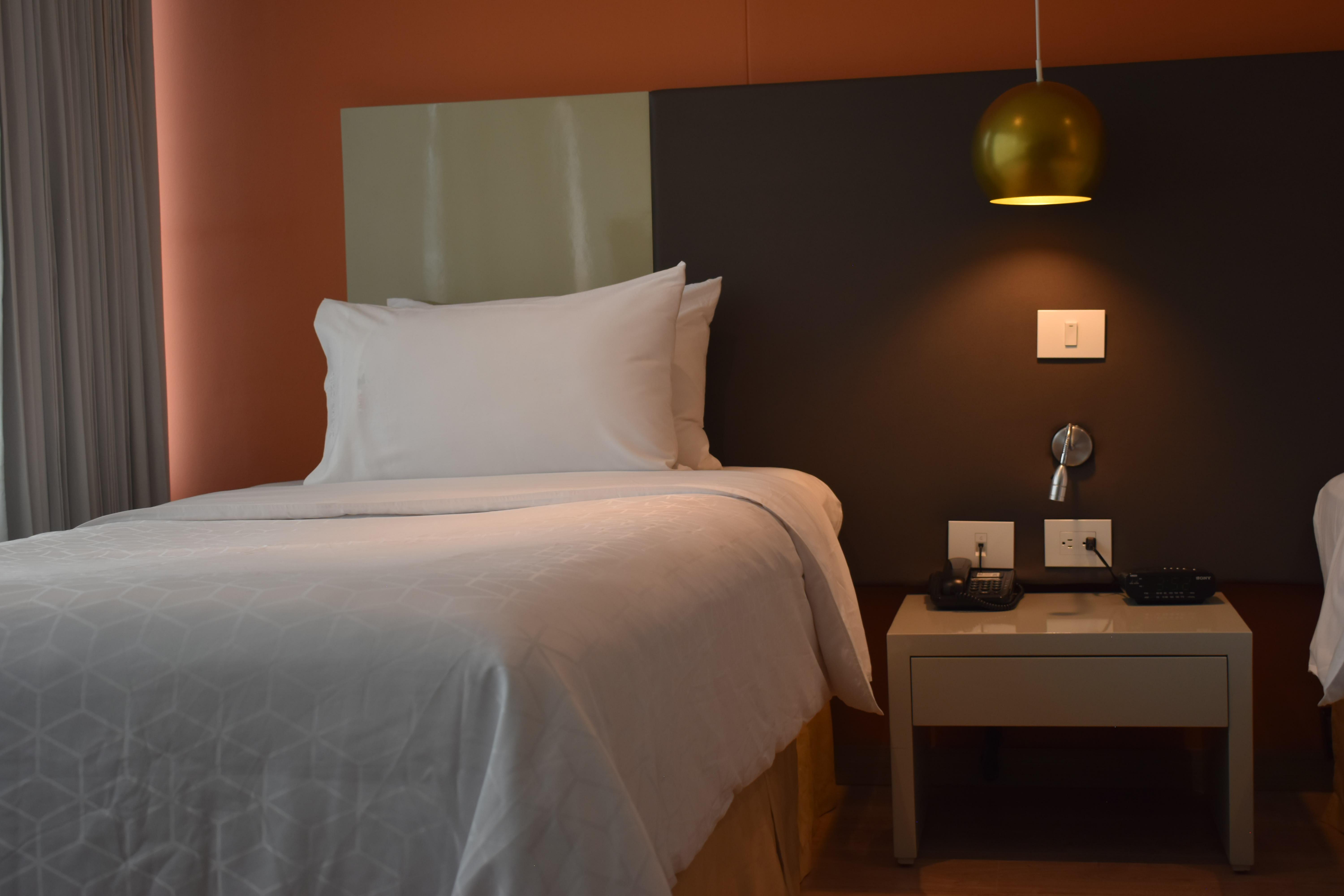 Suite City View Queen Bed