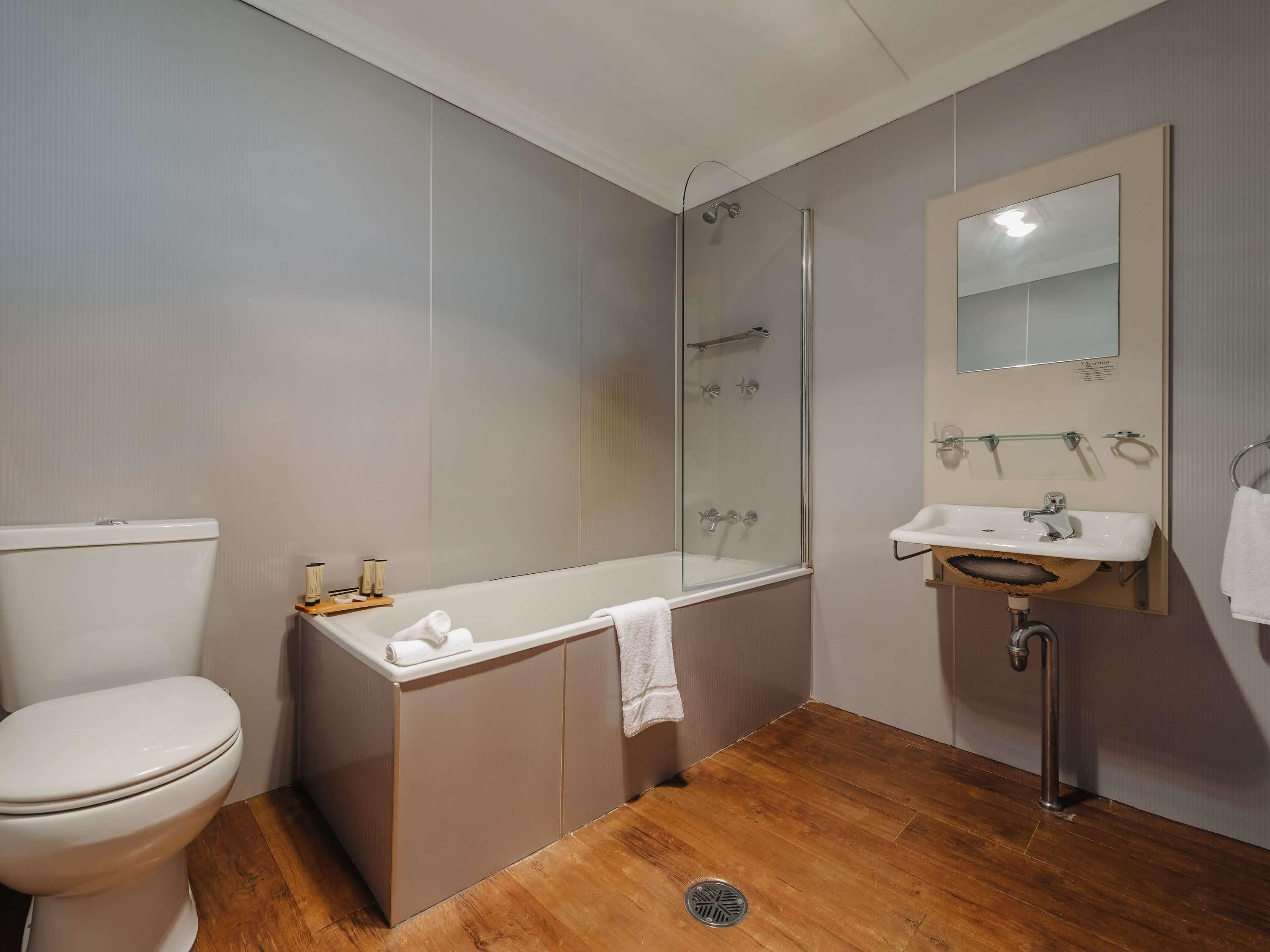 Double Queen Size Bed