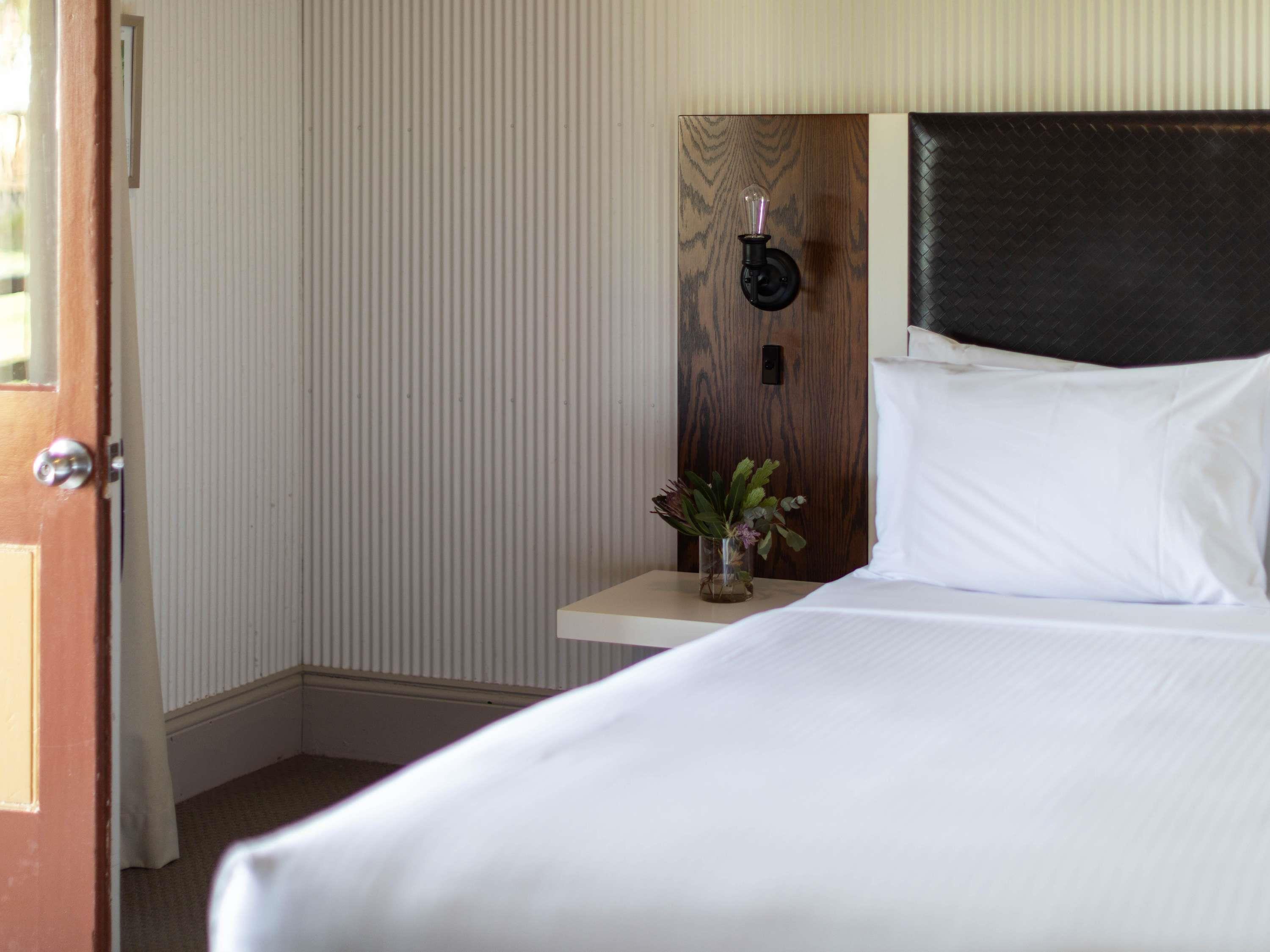 Double Deluxe Queen Bed