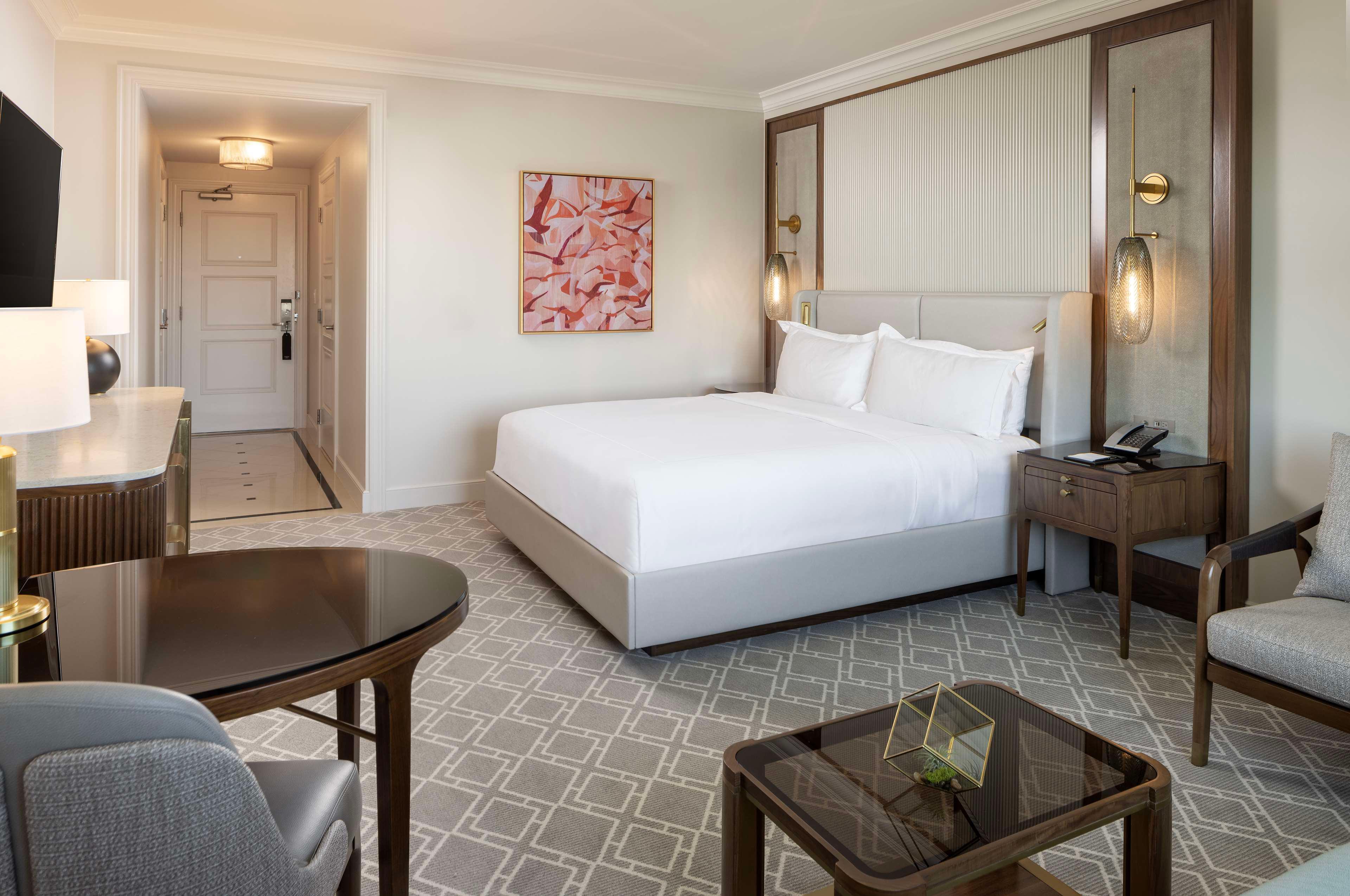 Double Deluxe King Bed