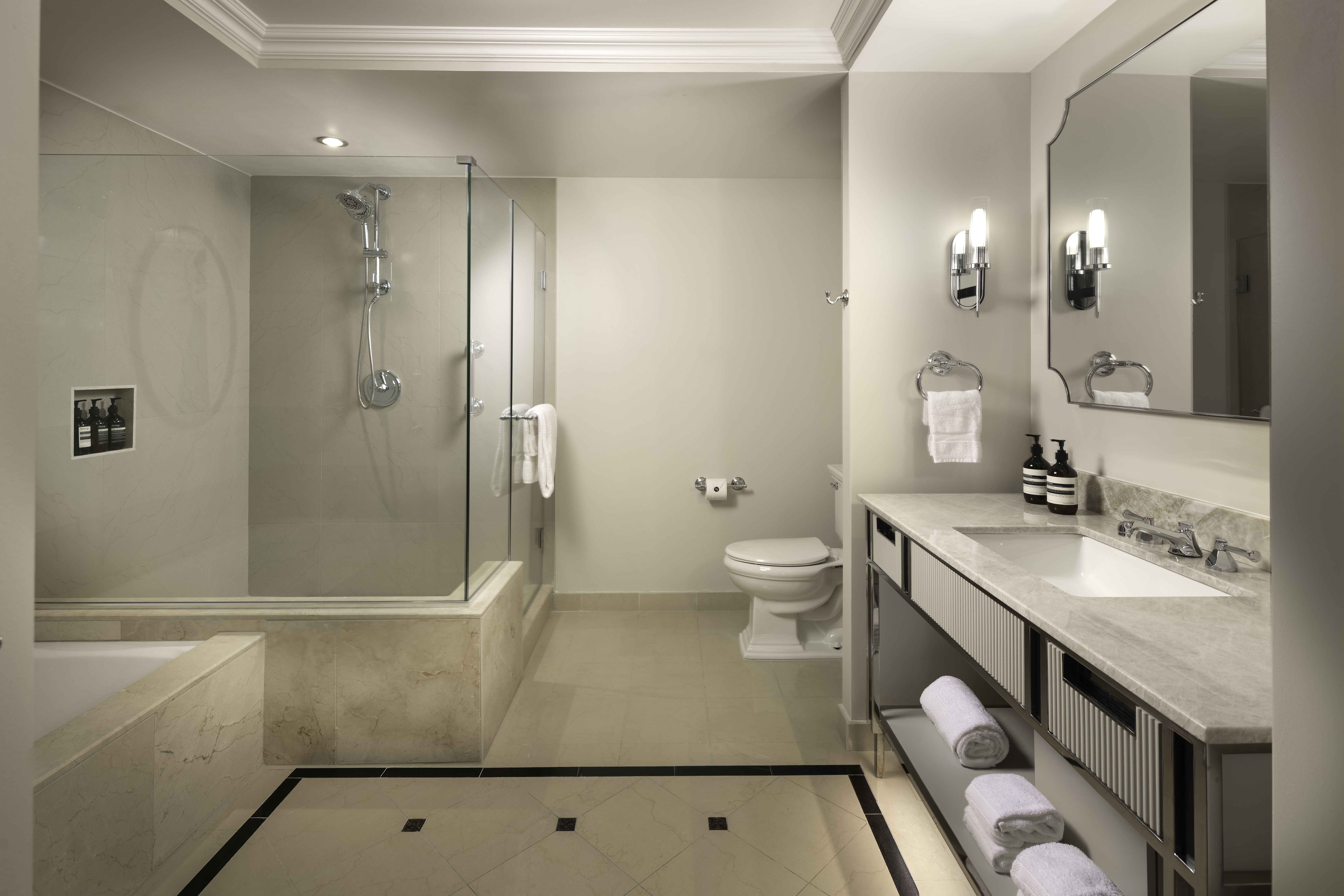 Suite Deluxe with Balcony