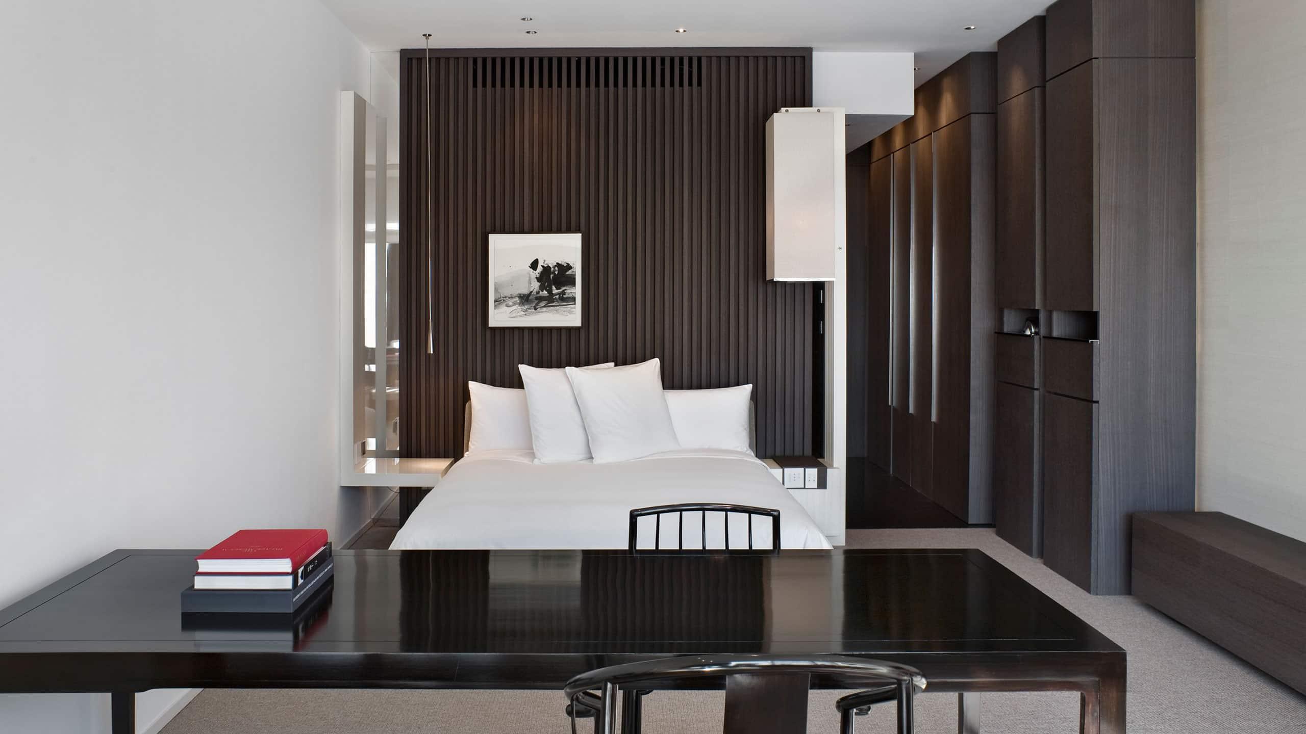 Double Deluxe King Bed