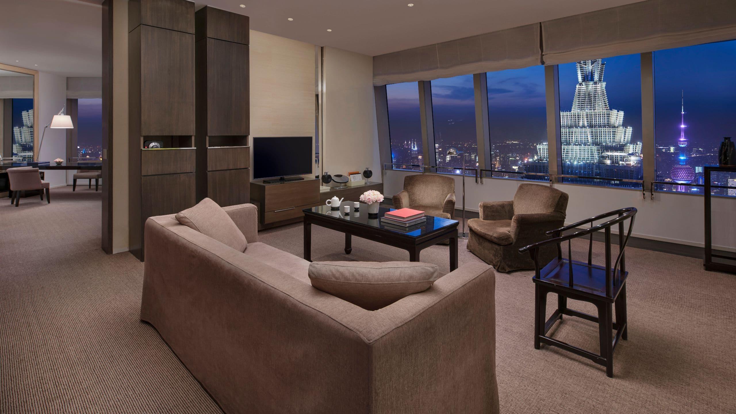 Suite with Views