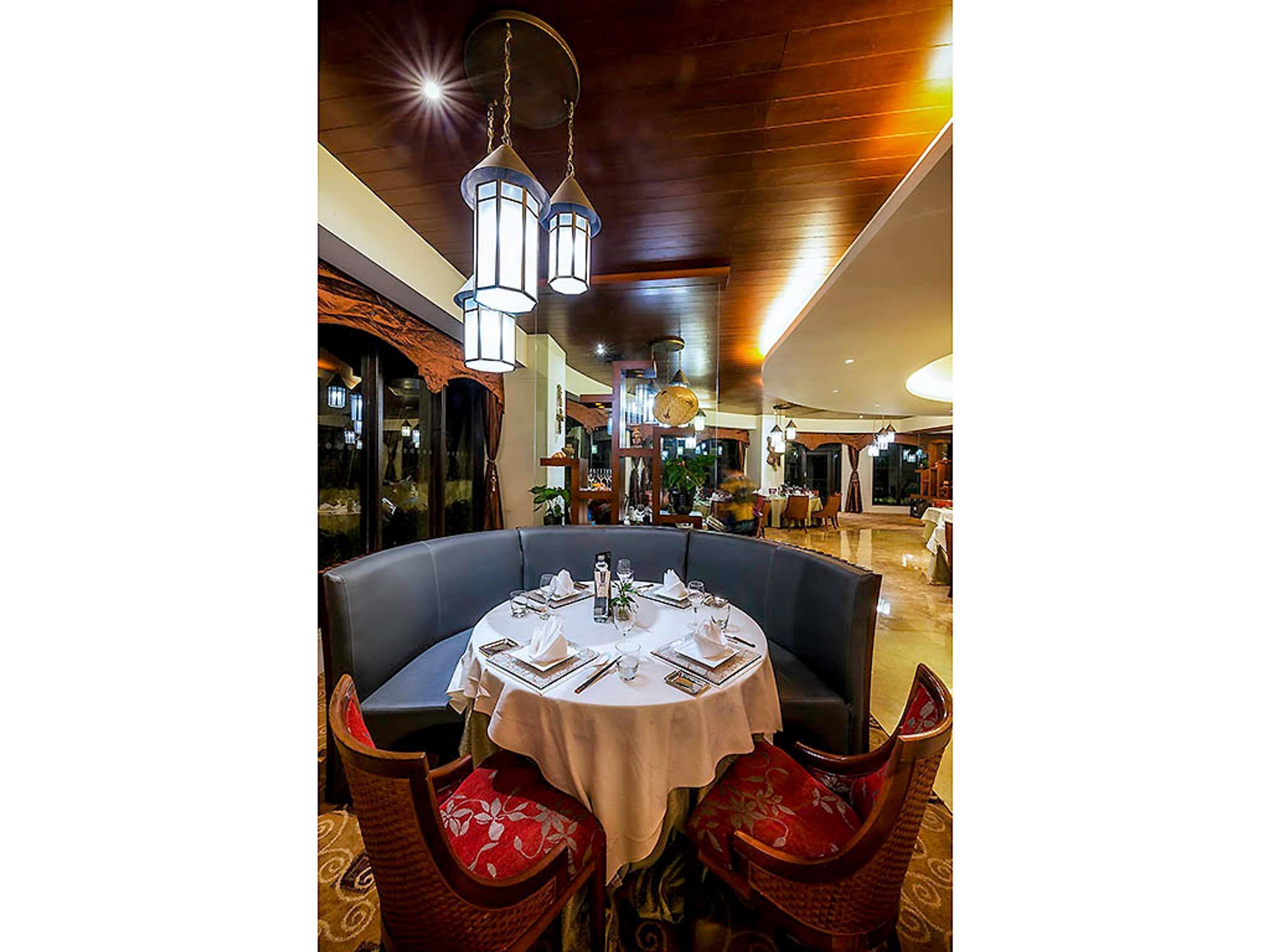 Twin Deluxe Pool View