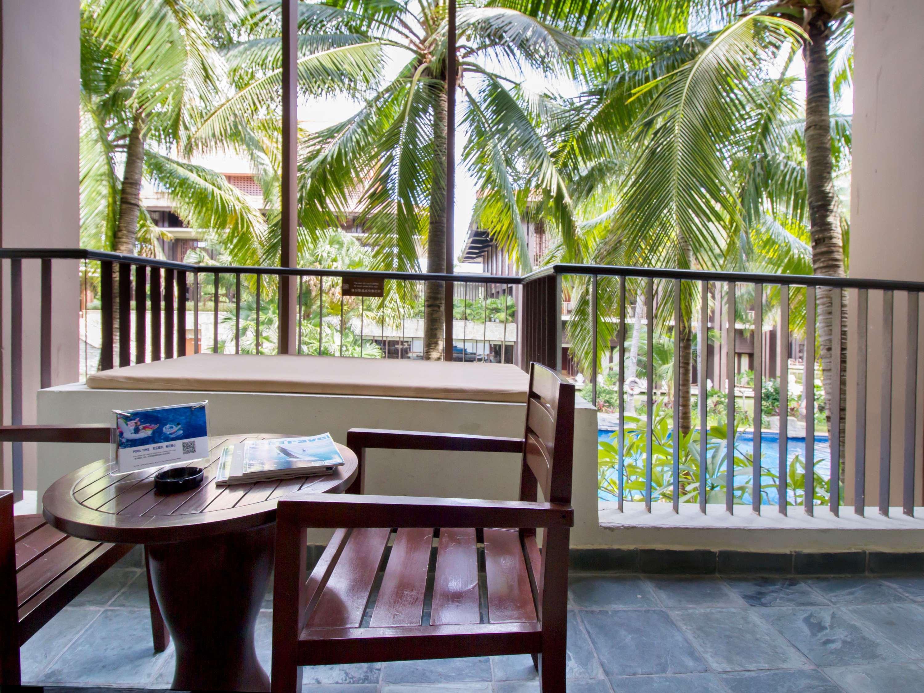 Double Deluxe Pool View