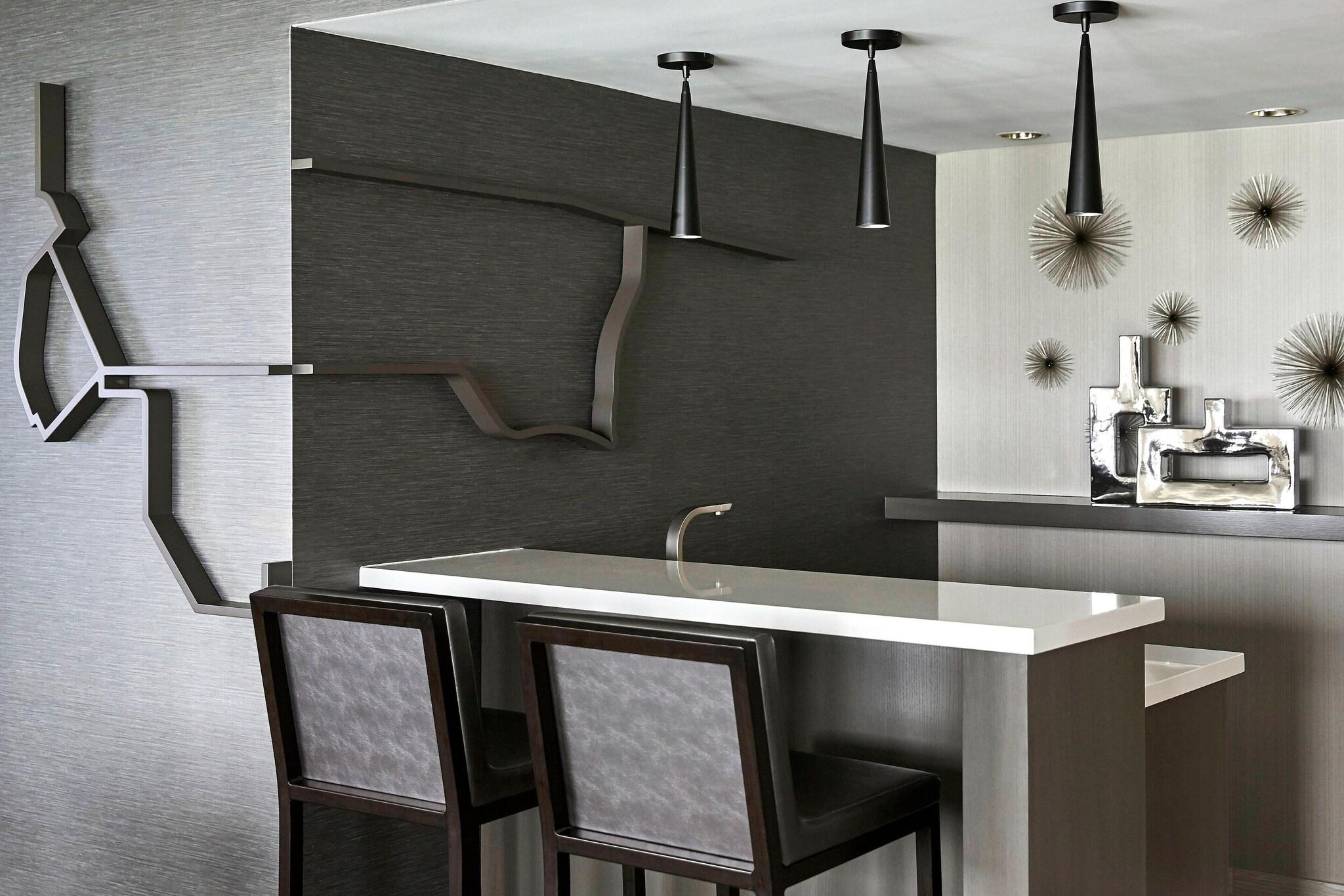 Suite Accessible Executive Room