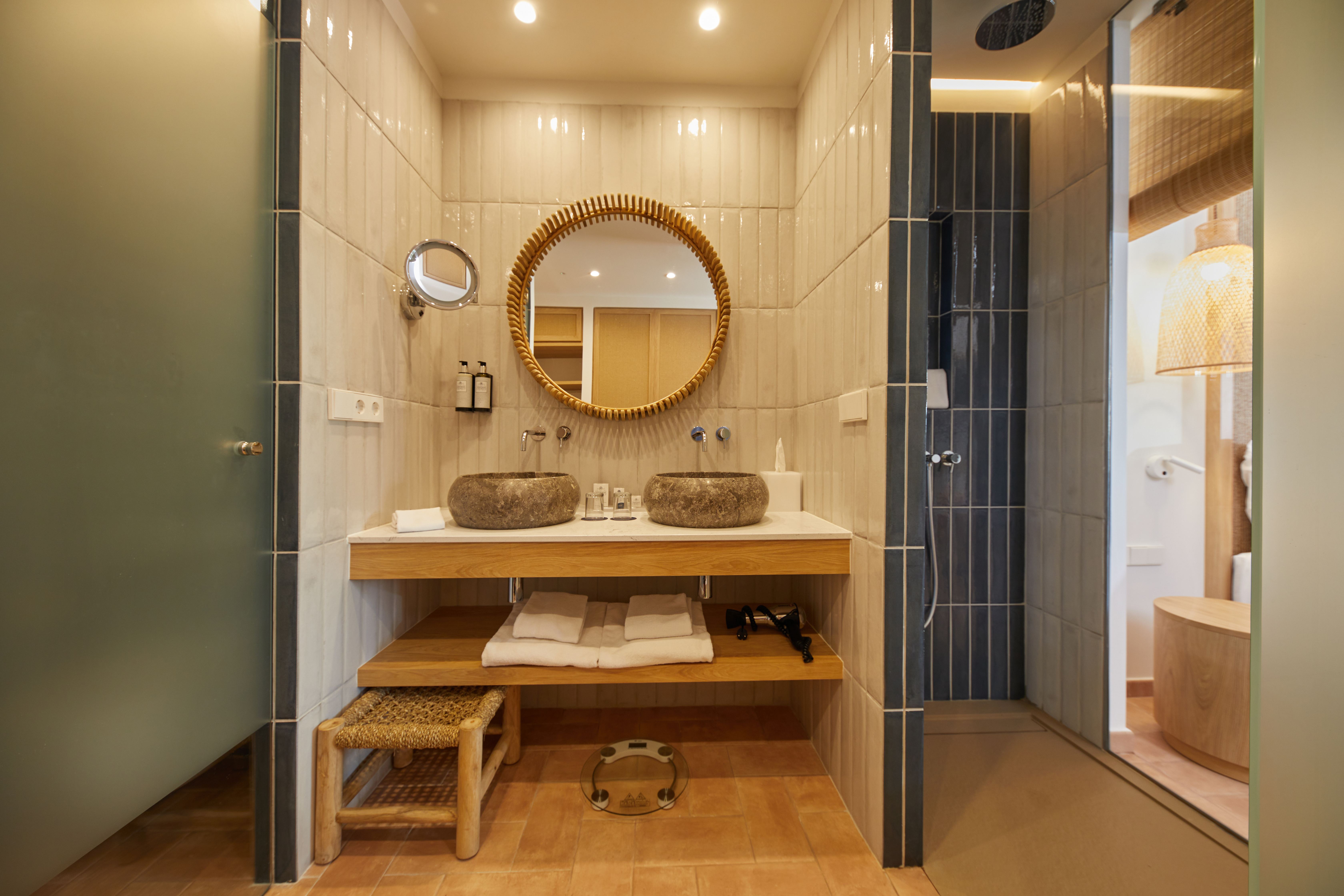 Double King Size Bed