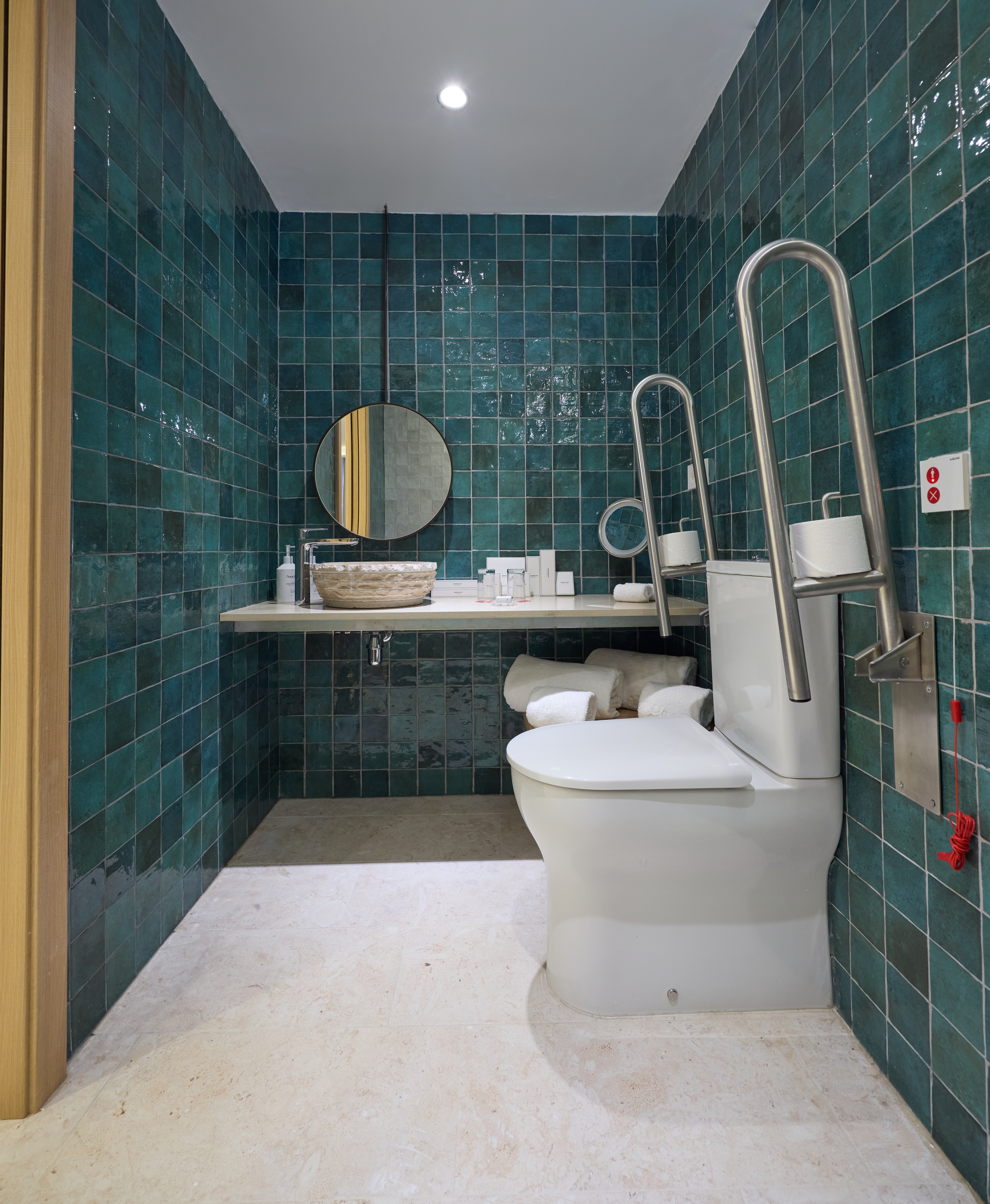 Double Accessible King Size Bed