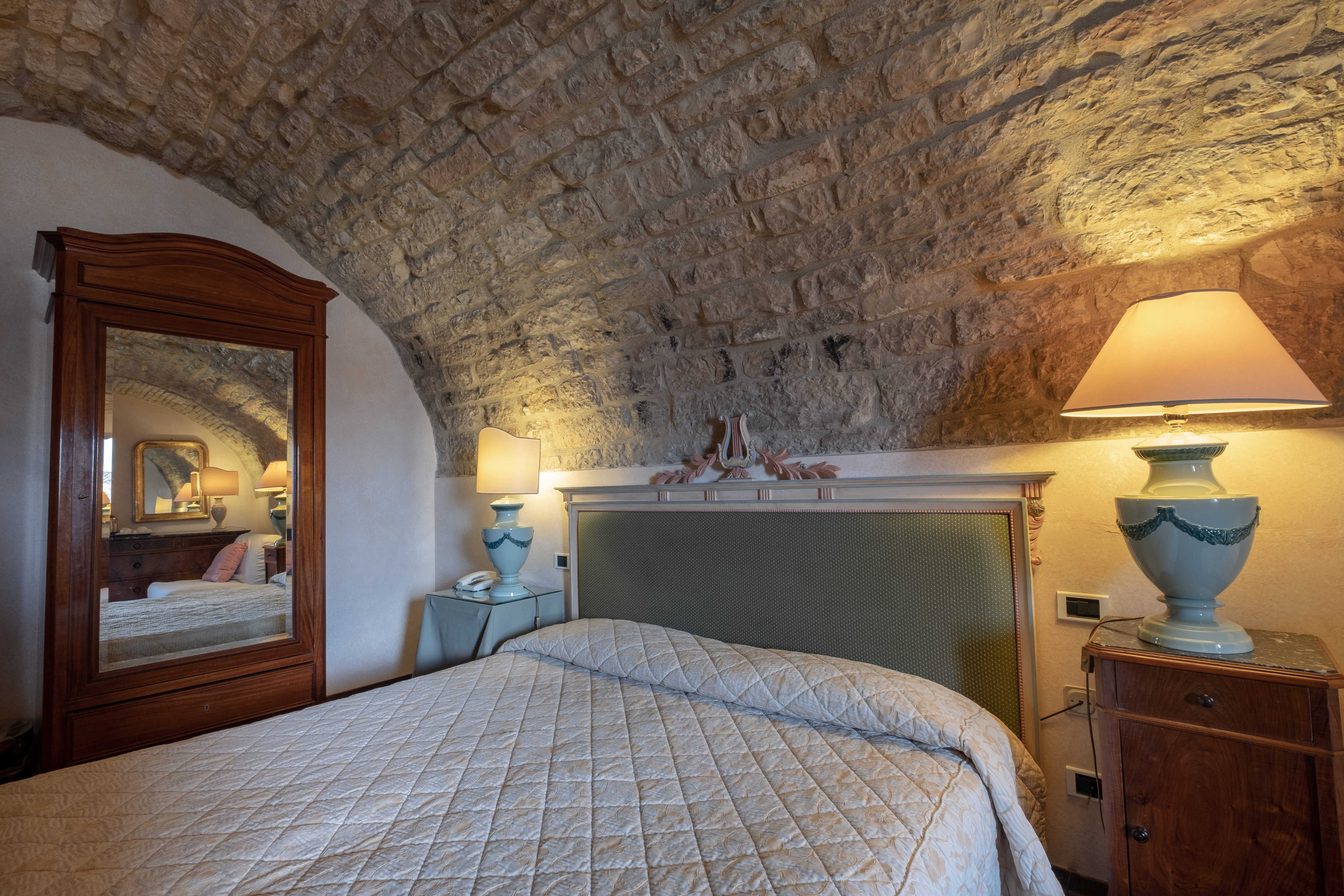 Double or Twin Deluxe