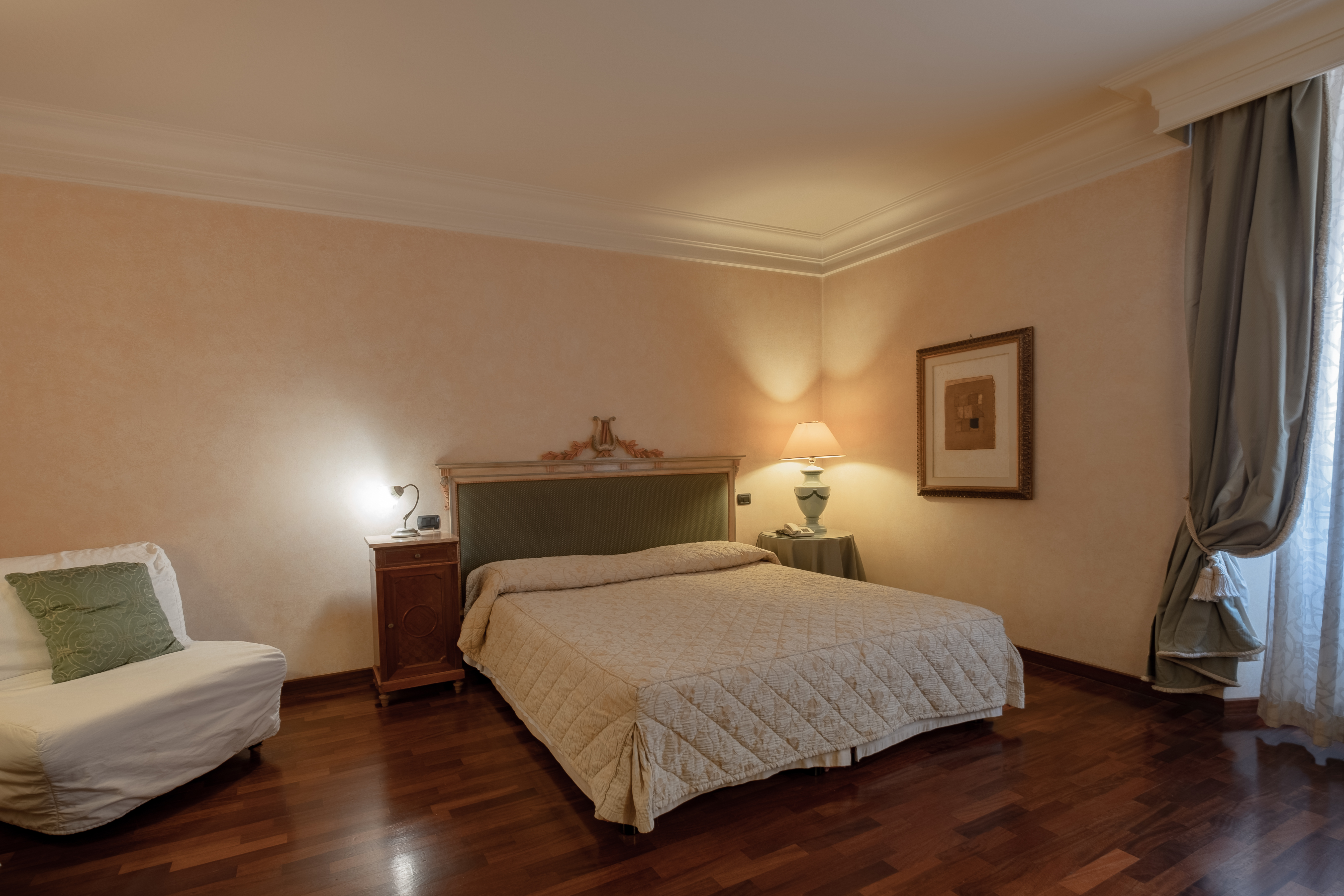 Double or Twin Standard