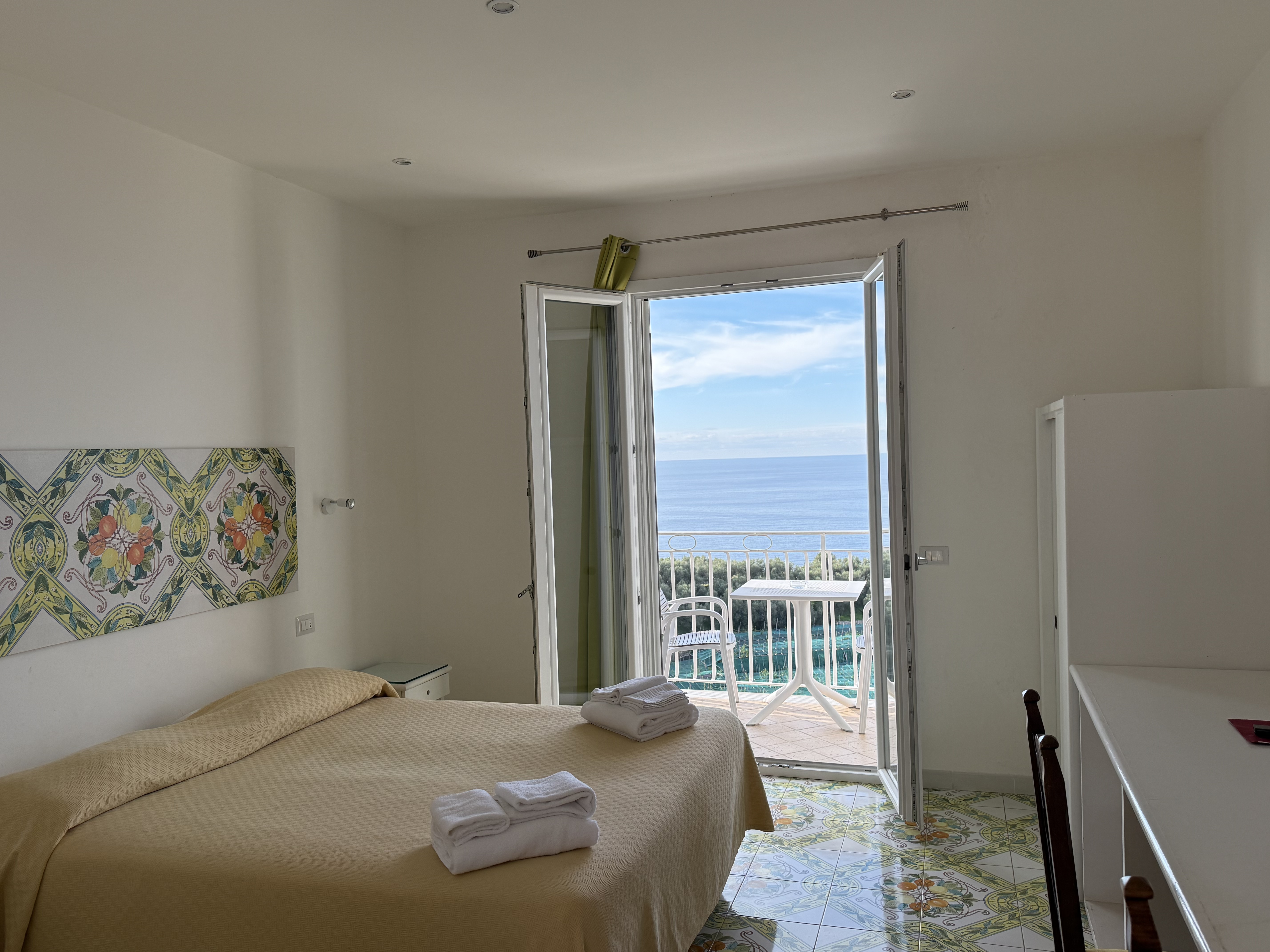 Double or Twin Superior Sea View