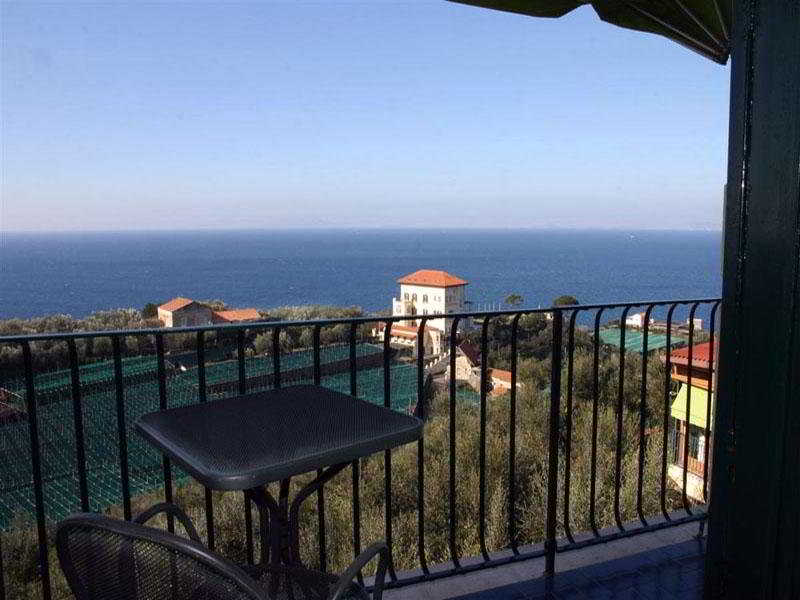 Triple Superior Sea View