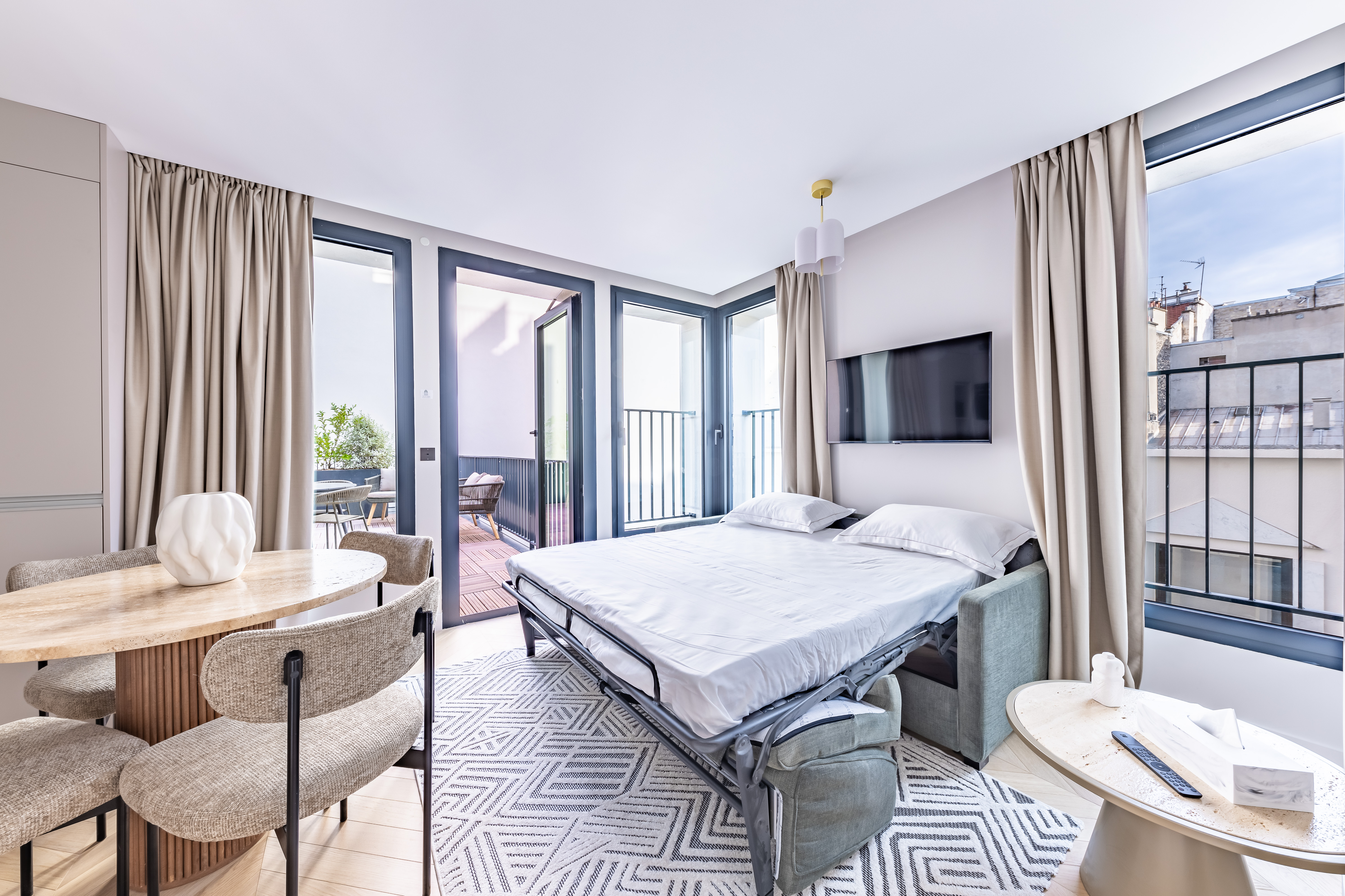 Apartment Connecting Room
