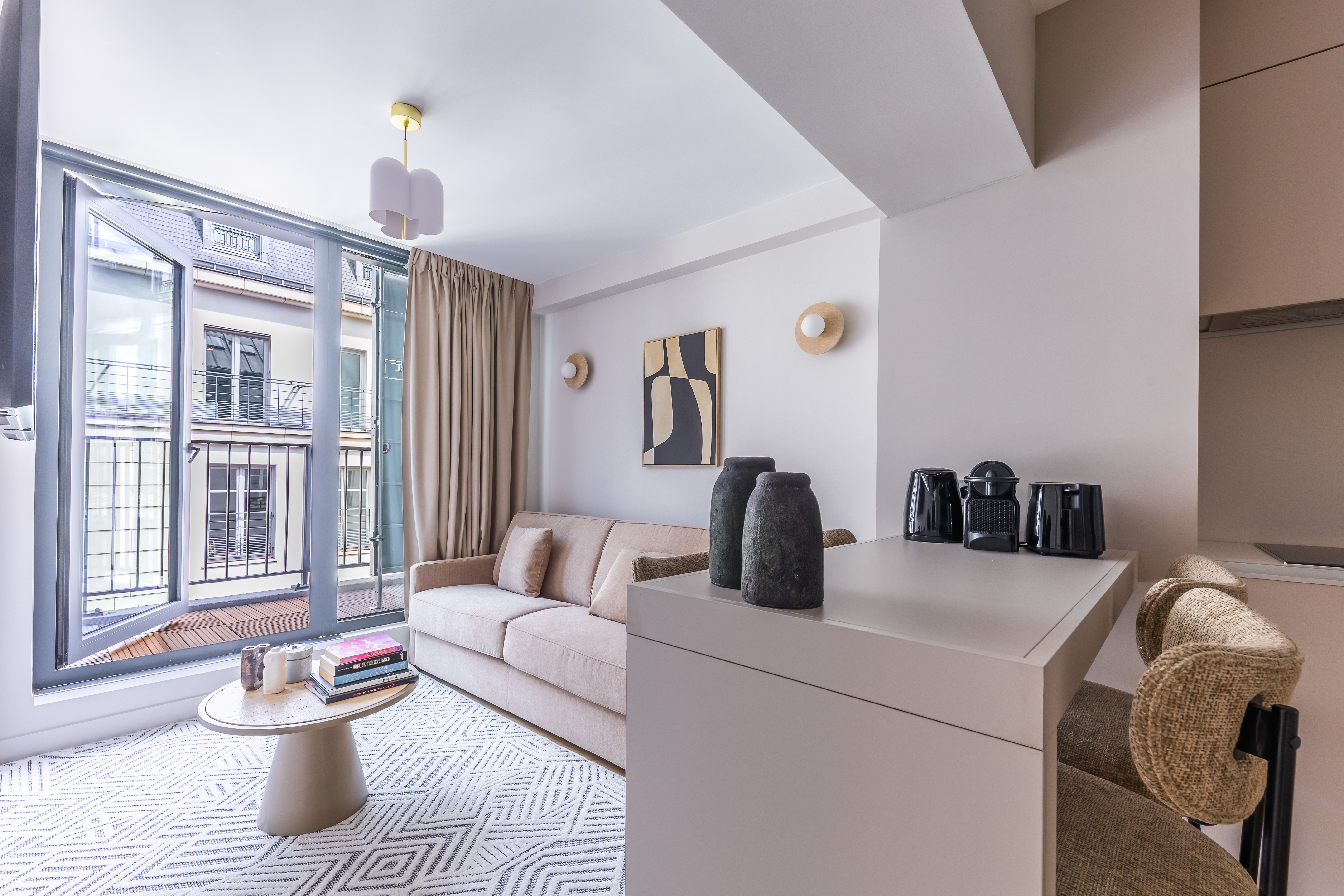 Apartment Connecting Room