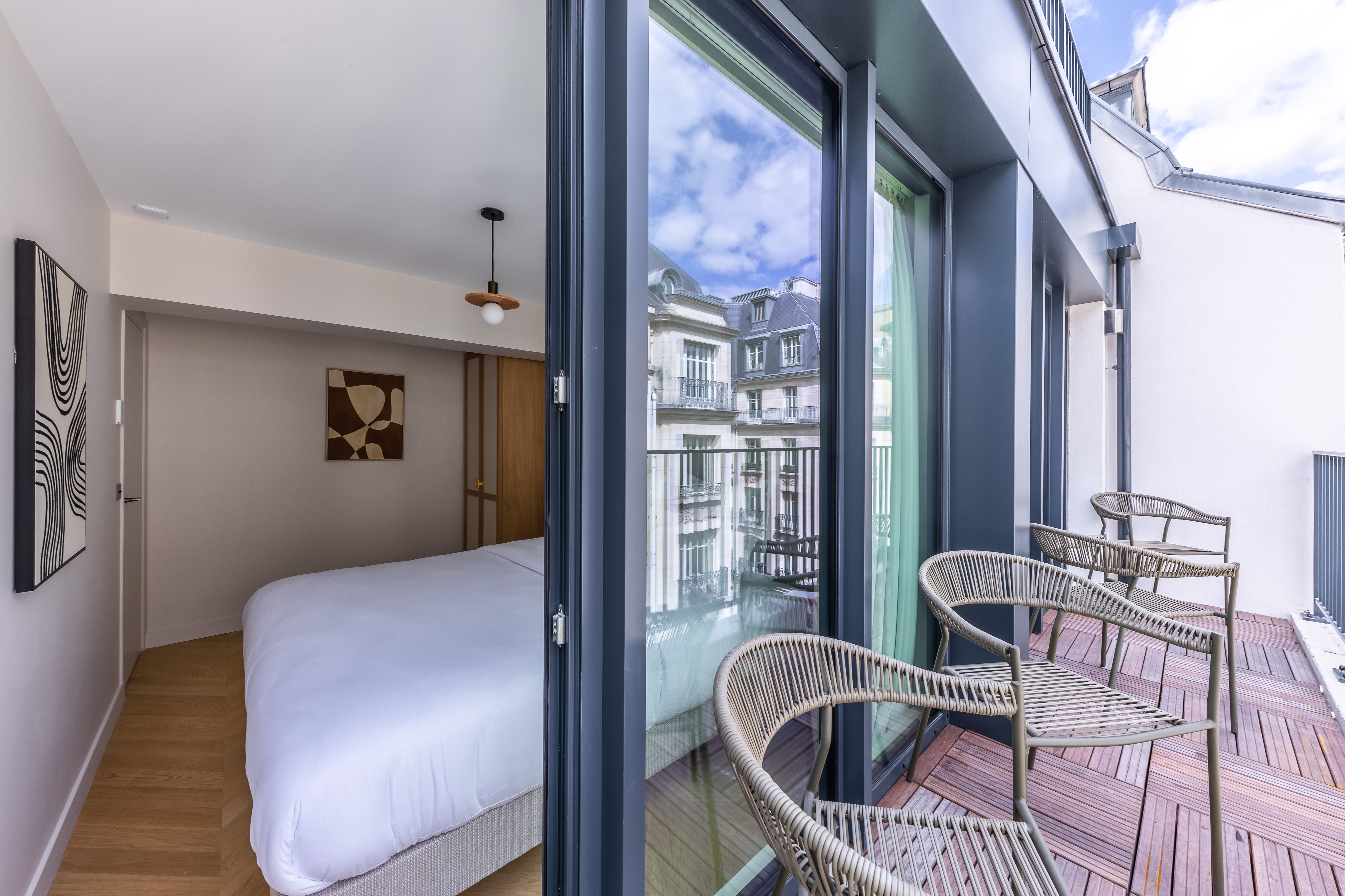 Apartment Connecting Room