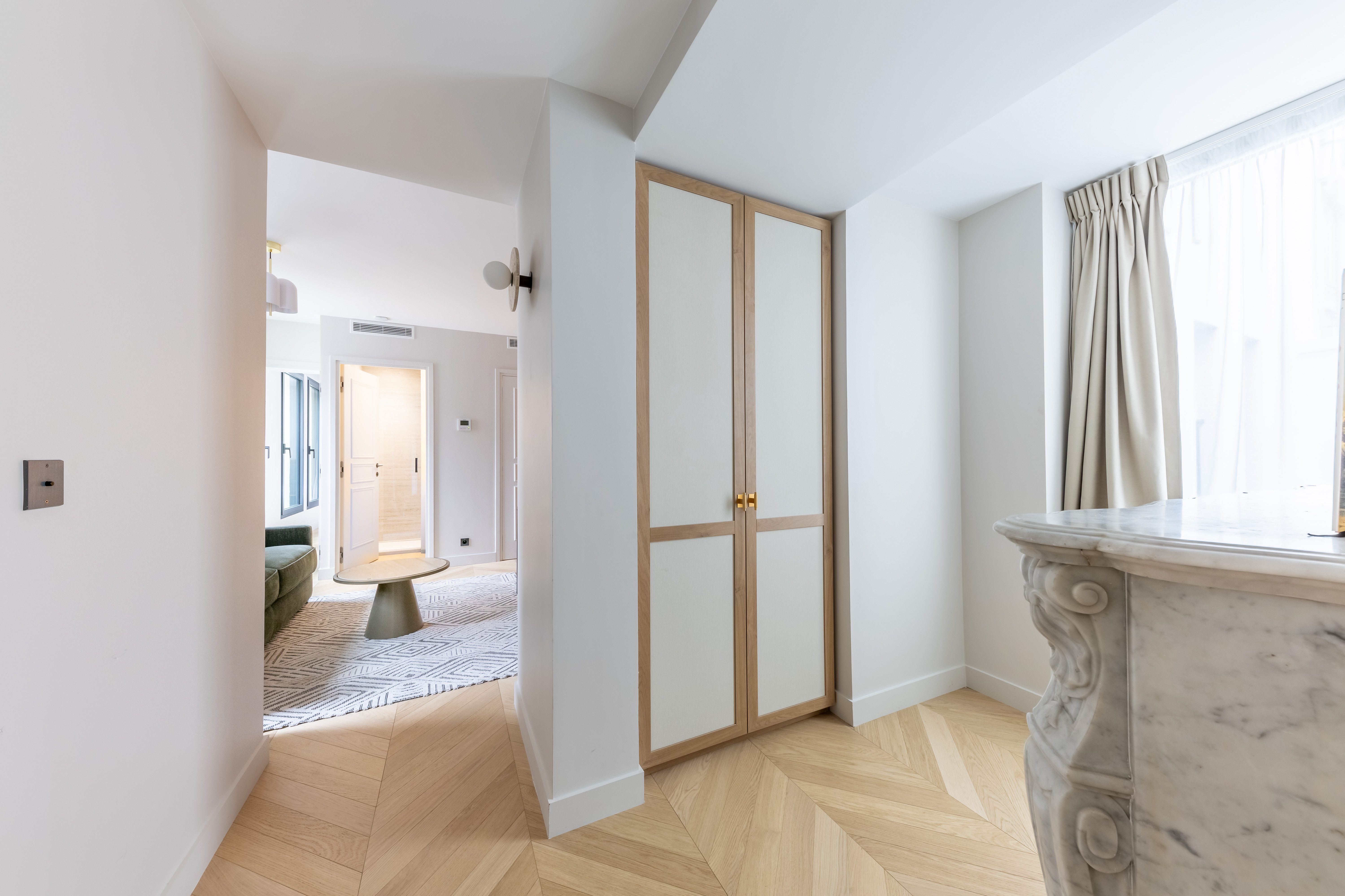 Apartment Connecting Room