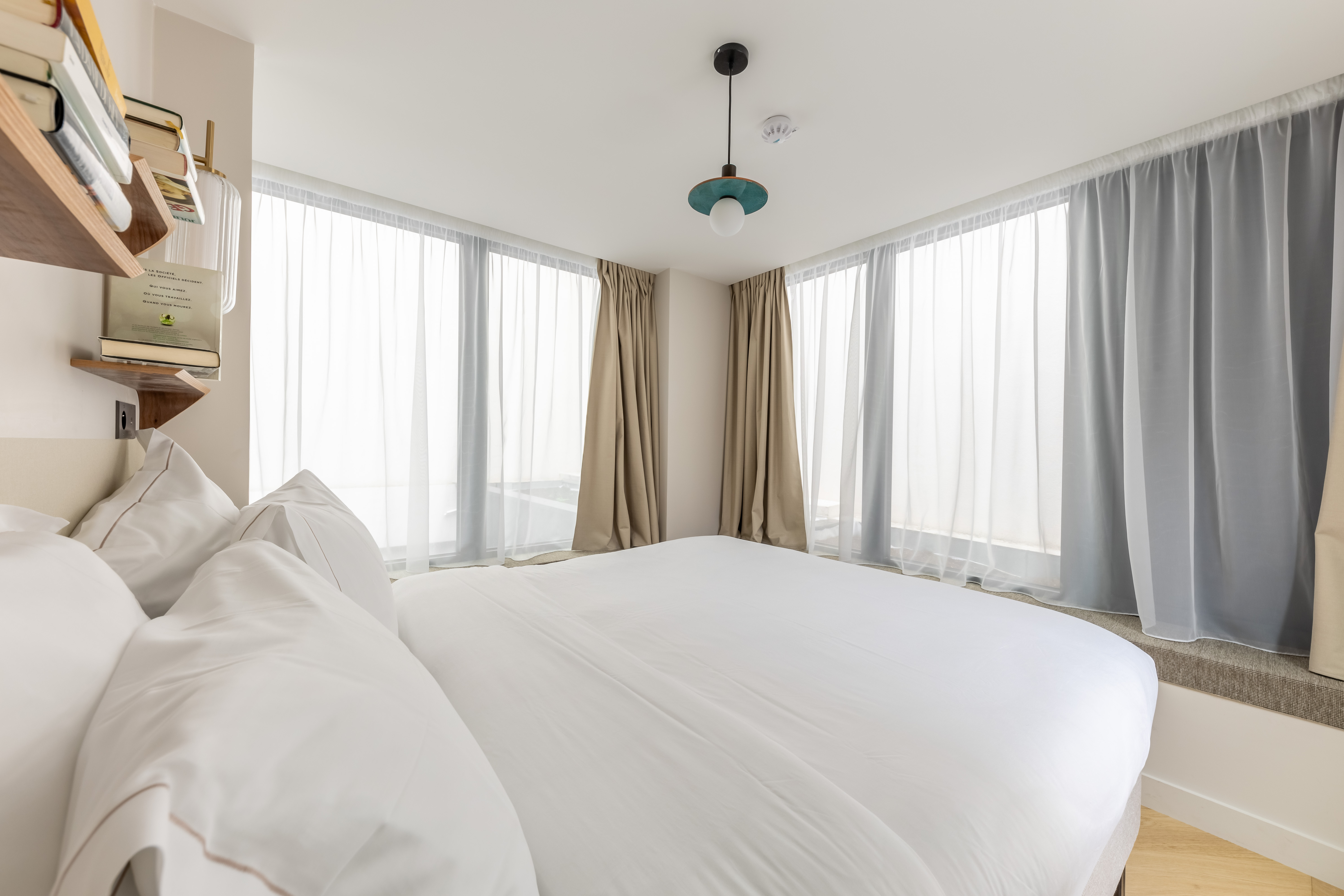 Apartment Connecting Room