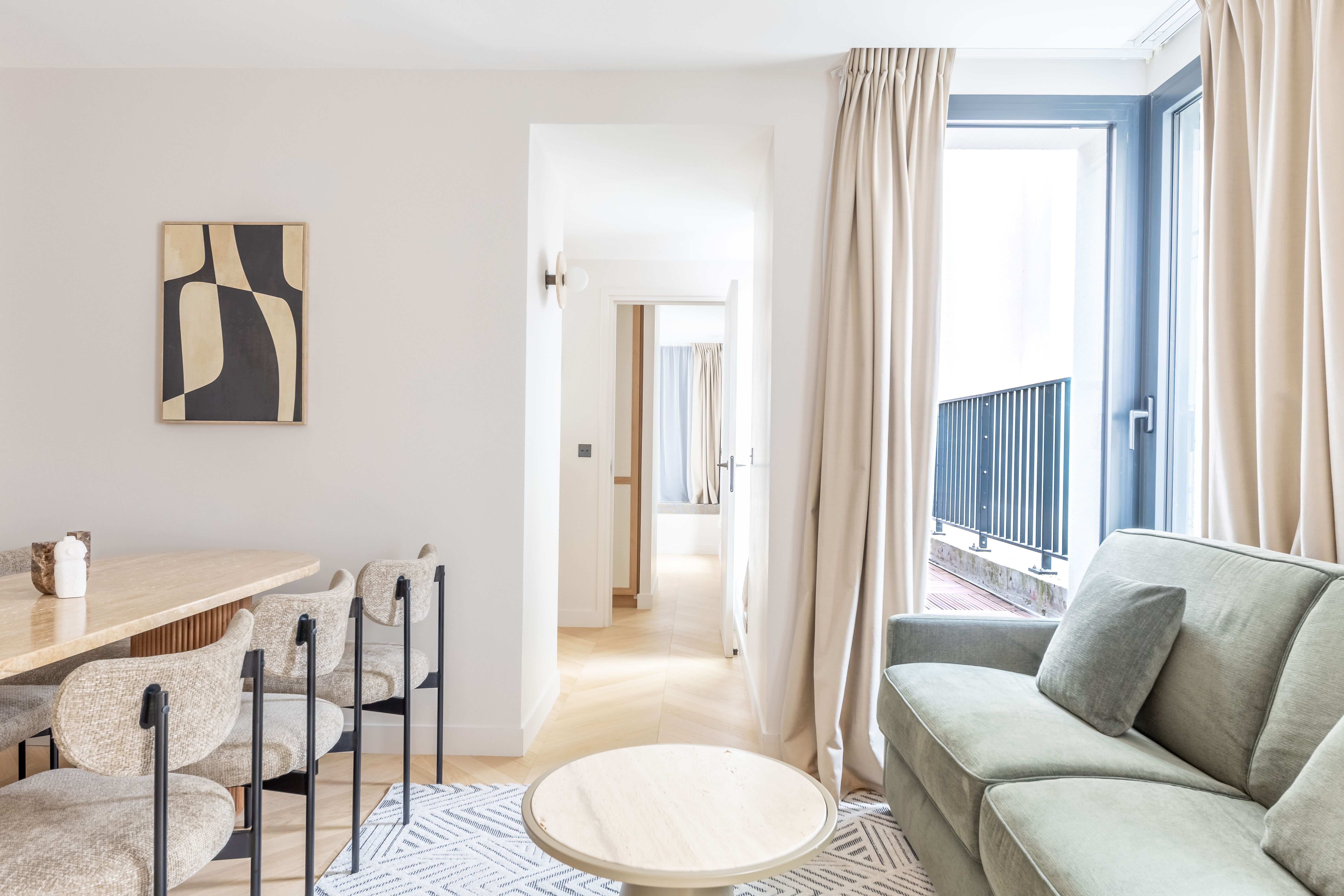 Apartment Connecting Room