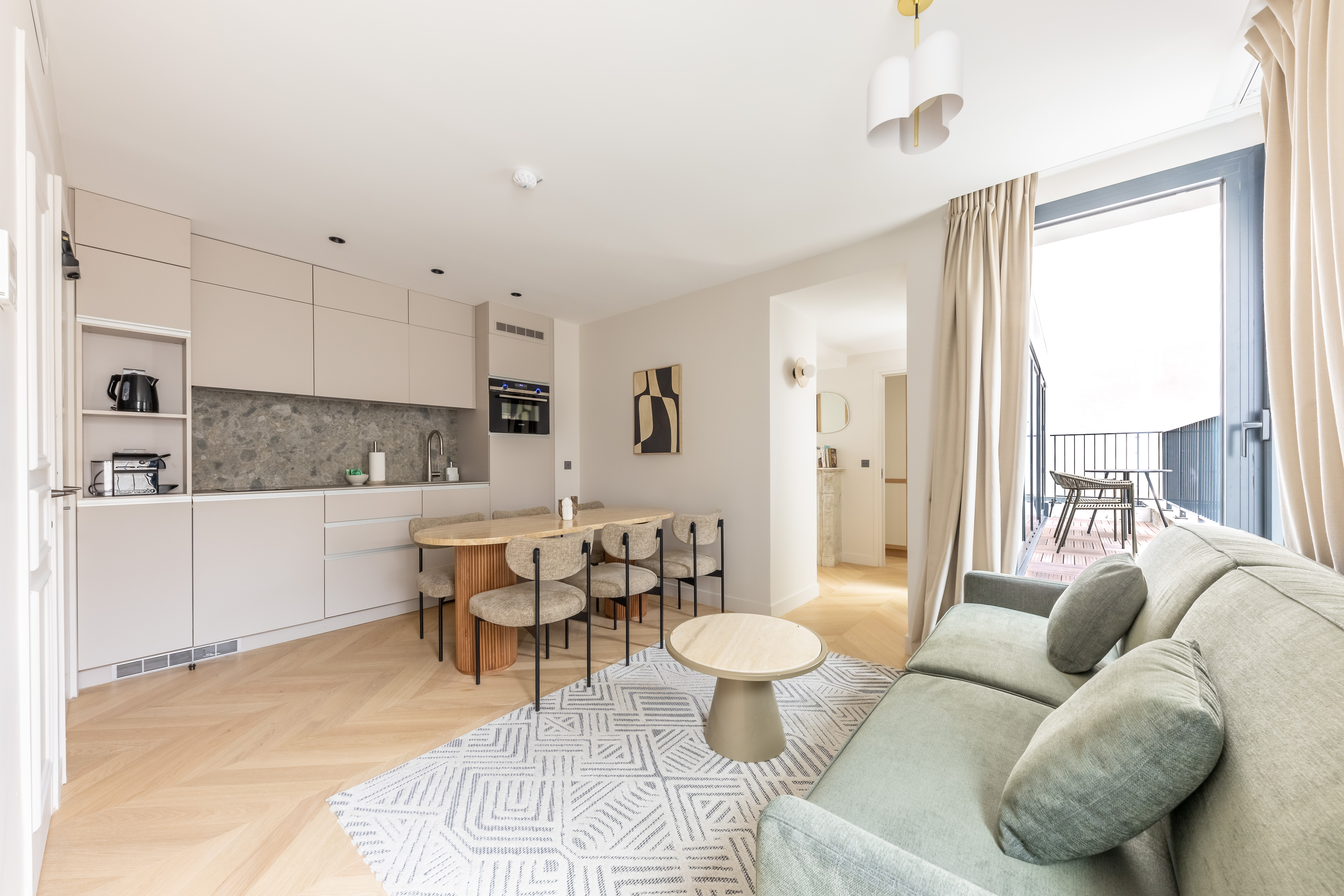 Apartment Connecting Room
