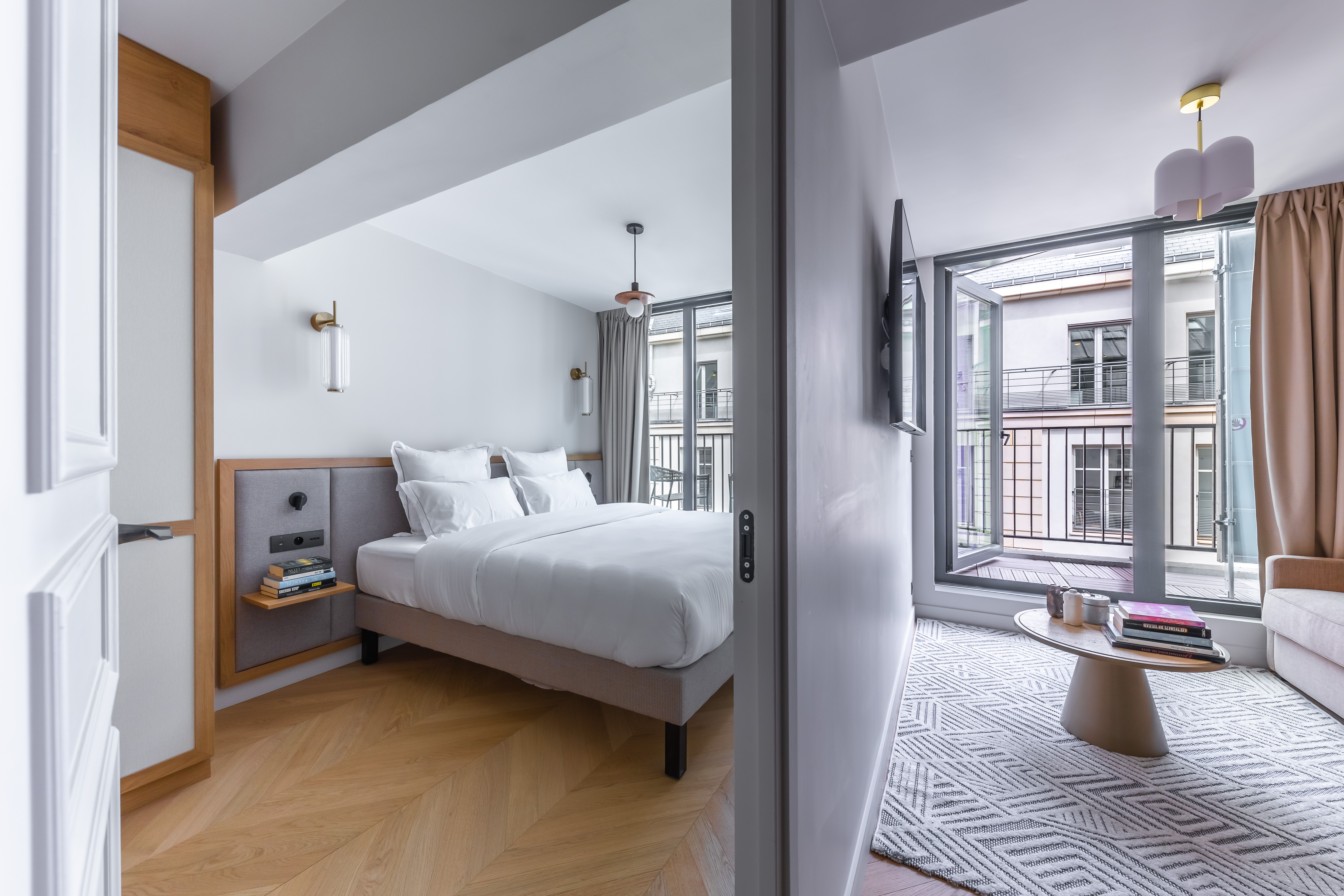 Apartment Connecting Room