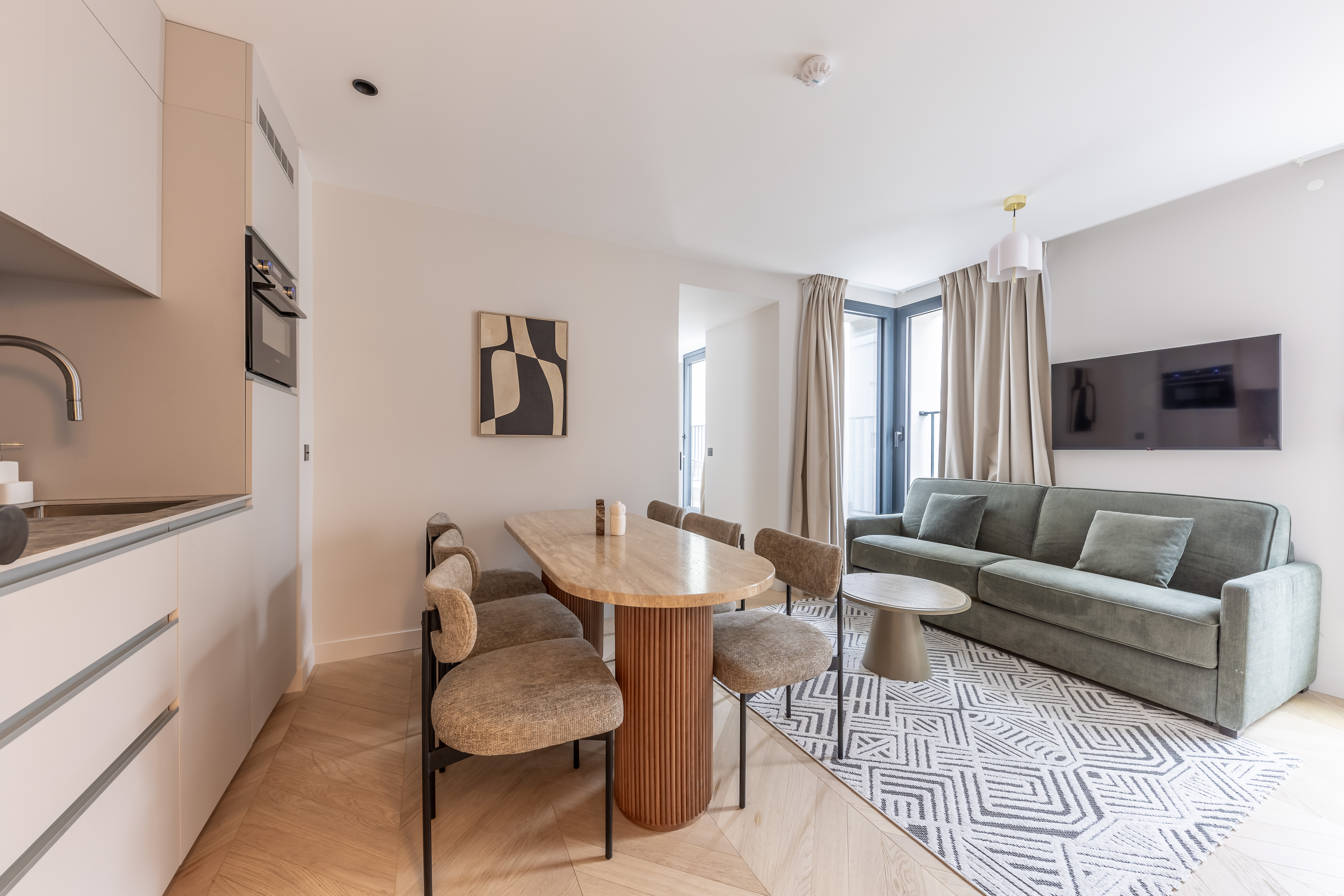 Apartment Connecting Room