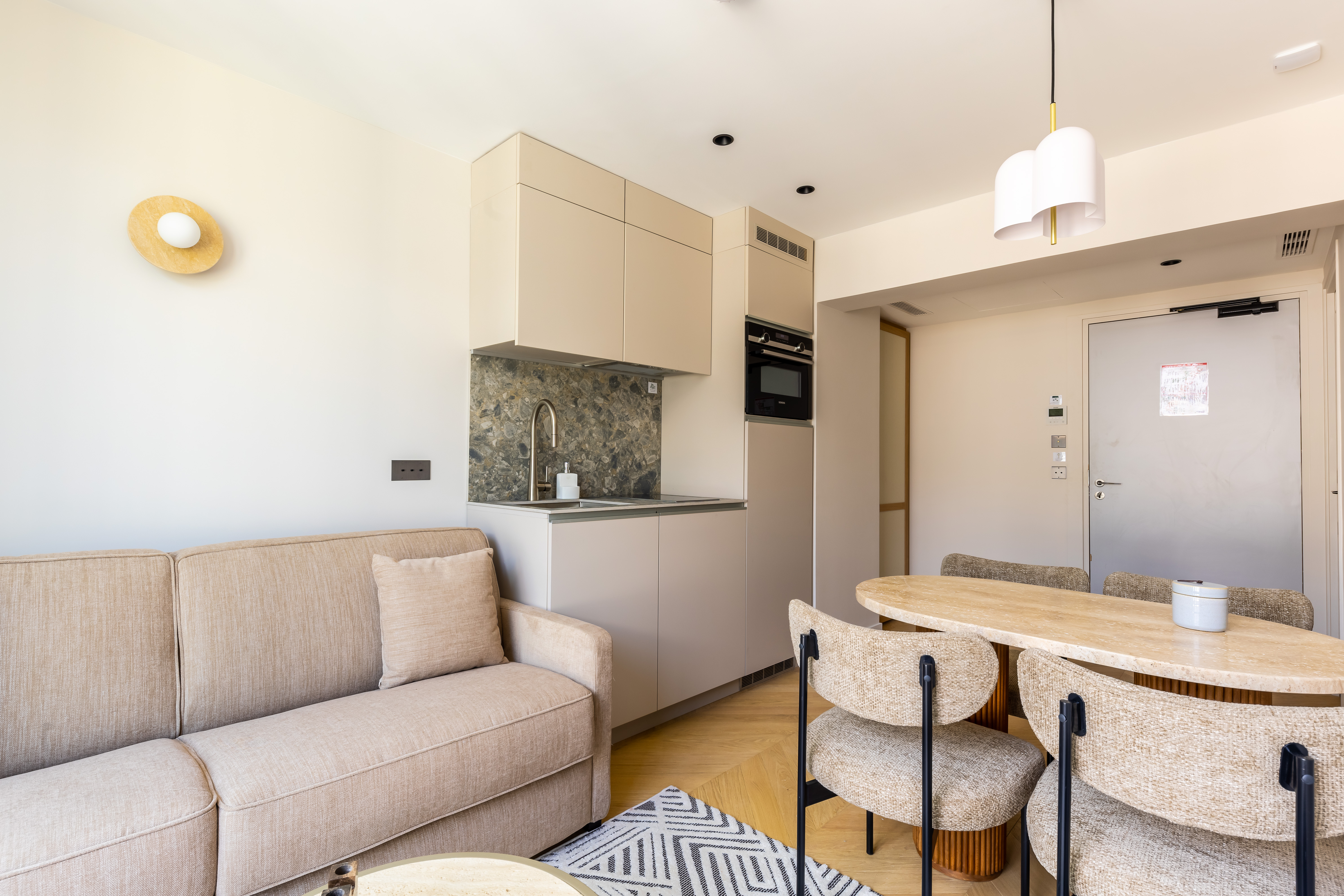 Apartment Capacity 1