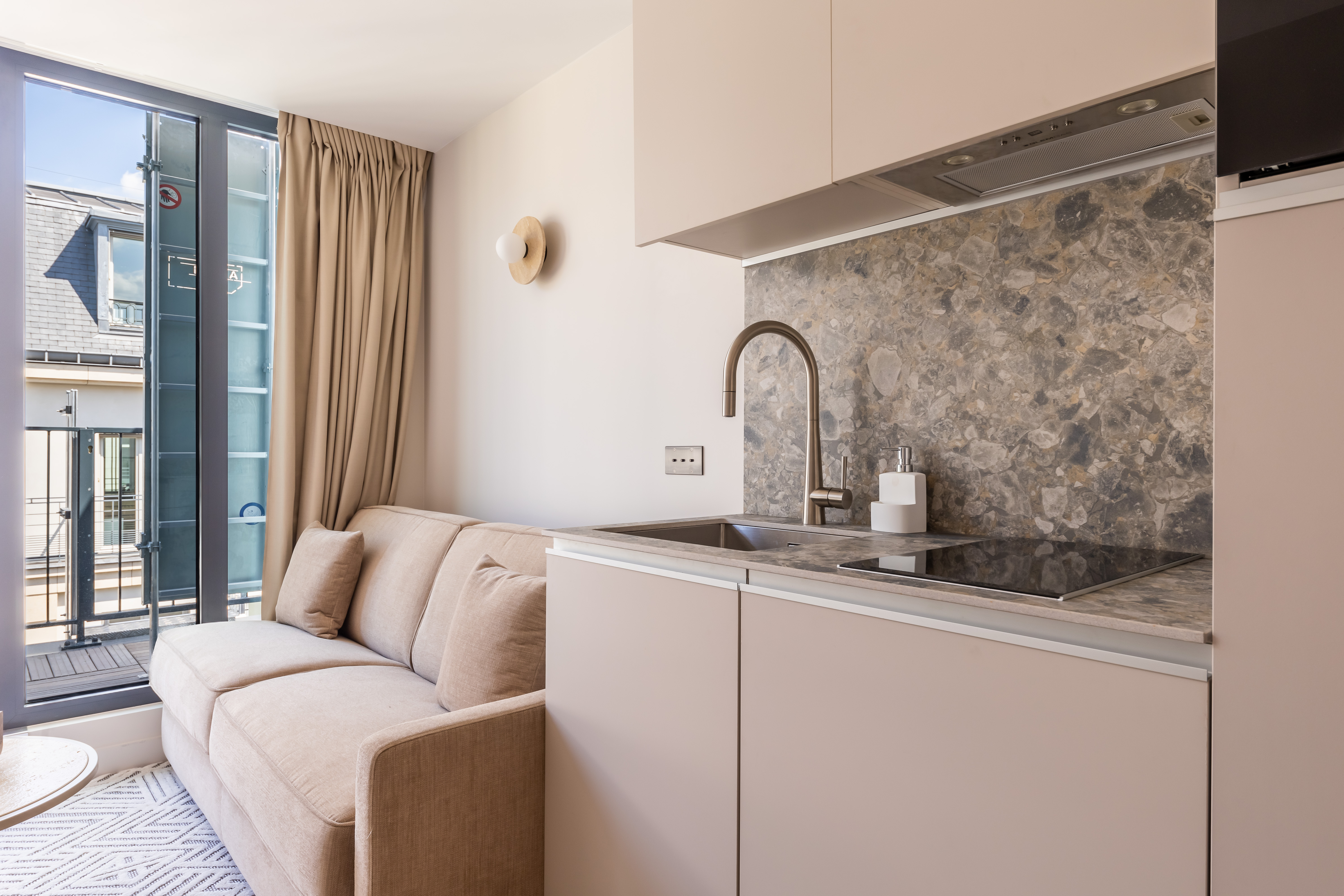 Apartment Capacity 1