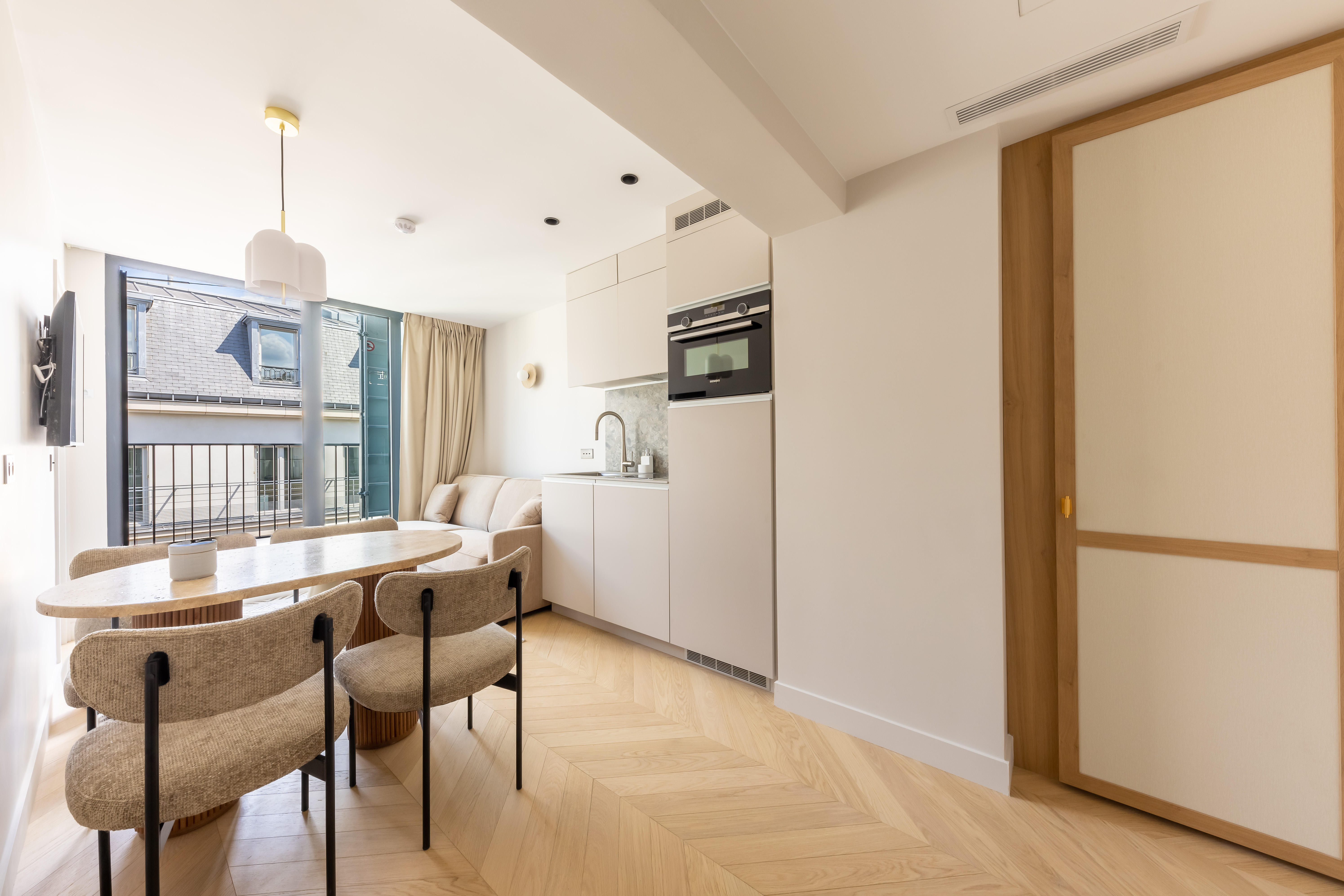 Apartment Capacity 1