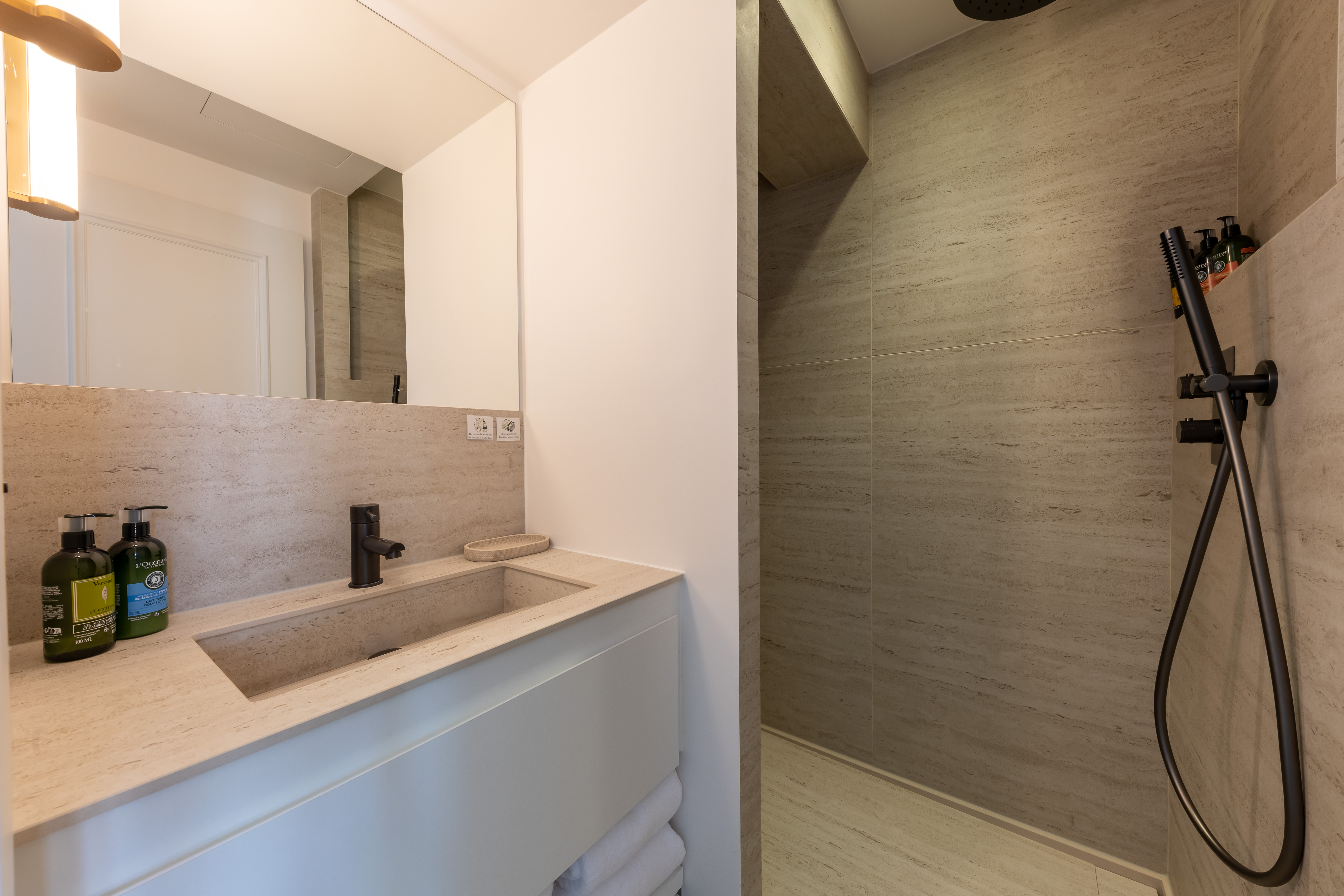 Apartment Capacity 1