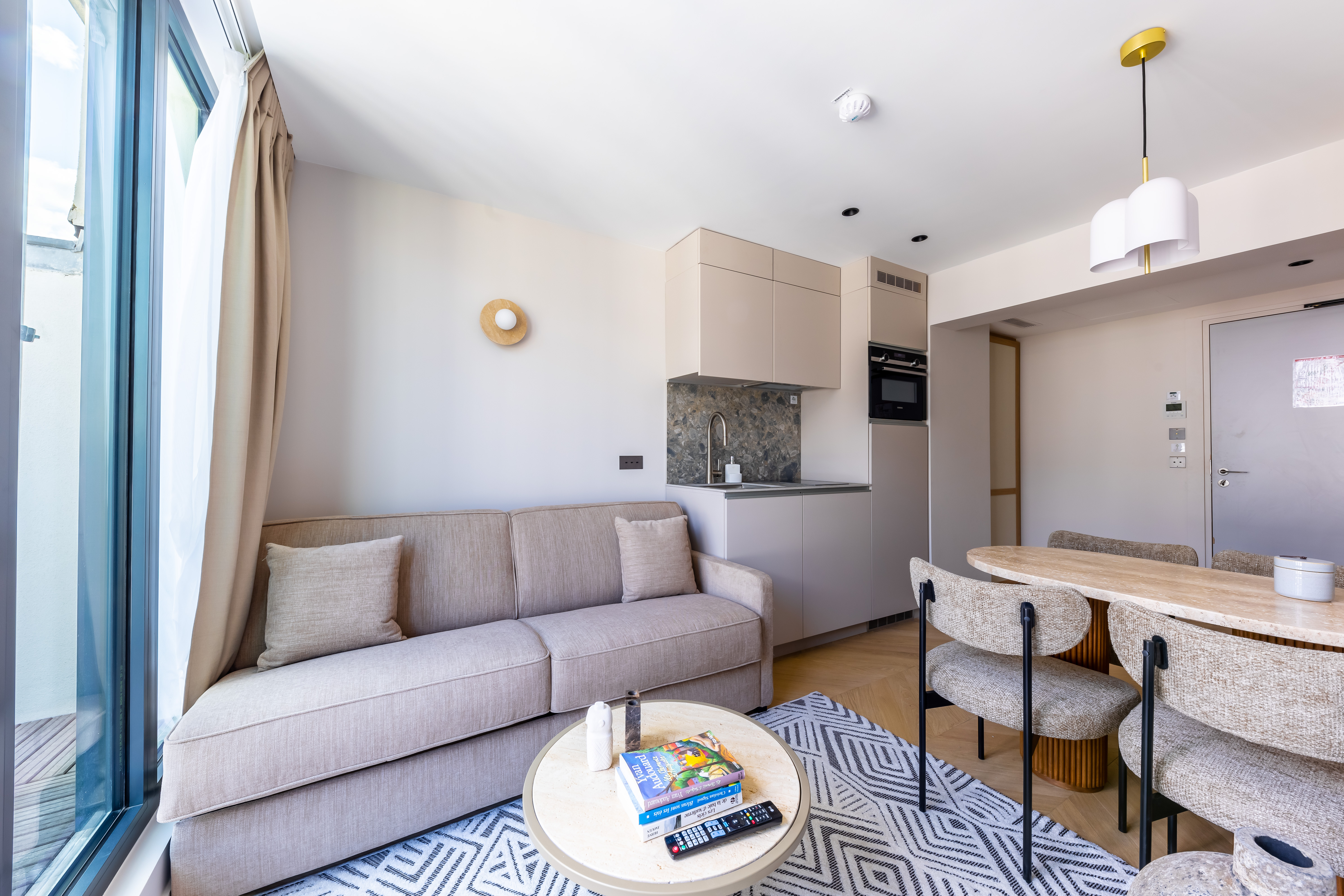Apartment Capacity 1
